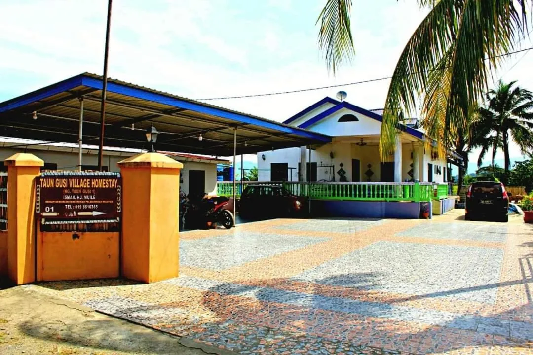 Taun Gusi Village Homestay