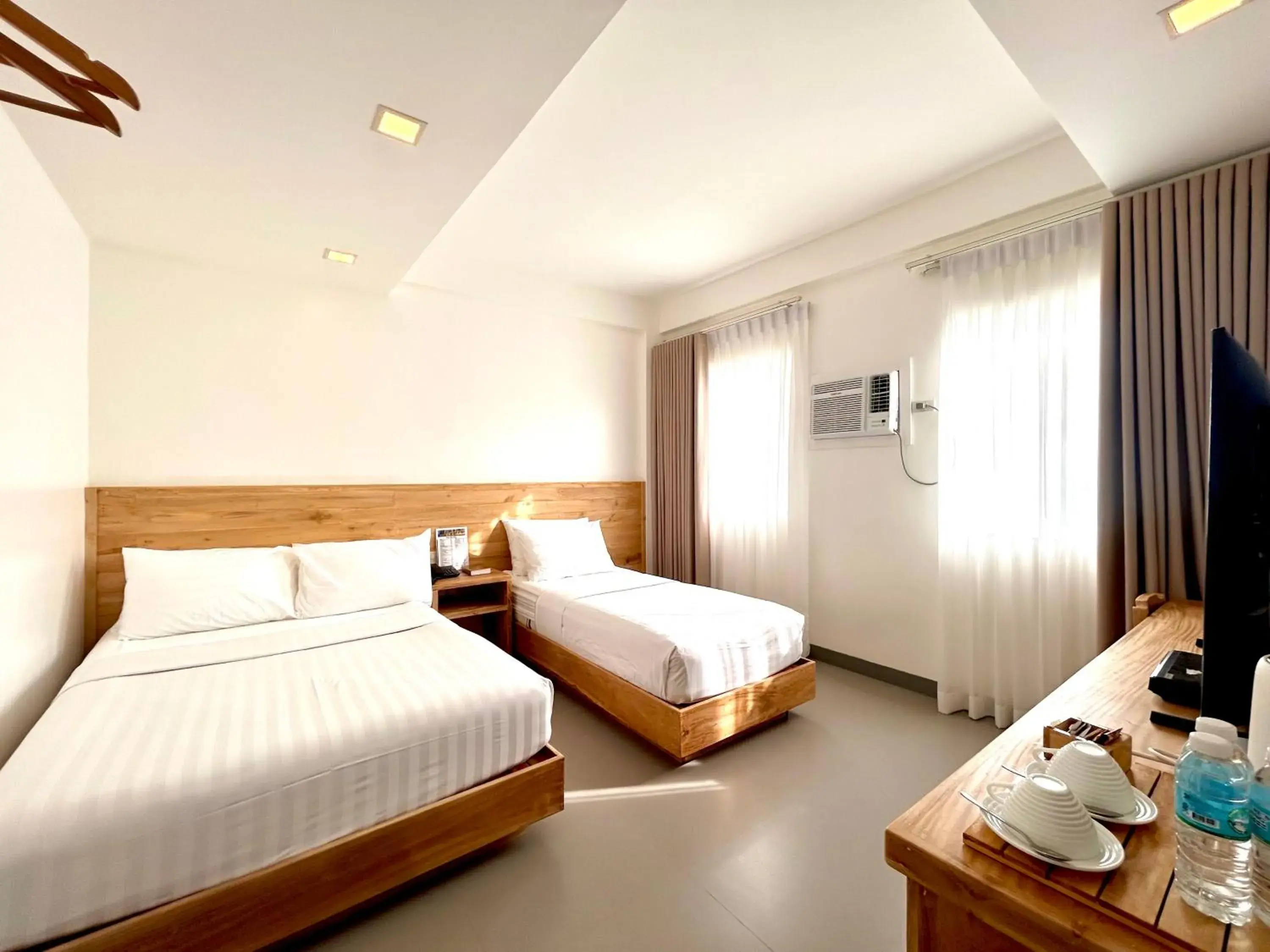 Standard Triple Room in Playa Azul Baler Standard Triple Room in Playa Azul Baler