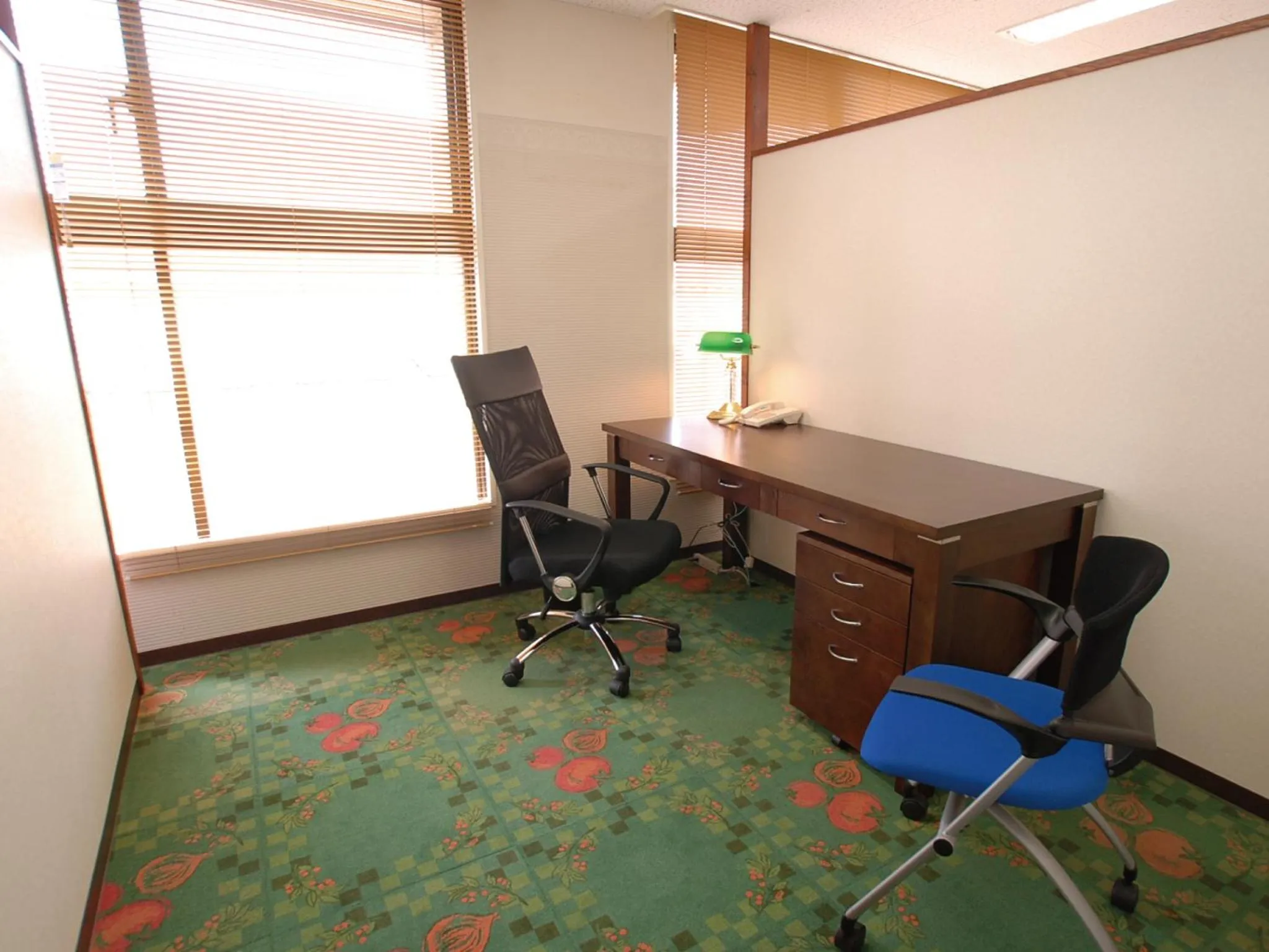 Business facilities in Hotel Arstainn