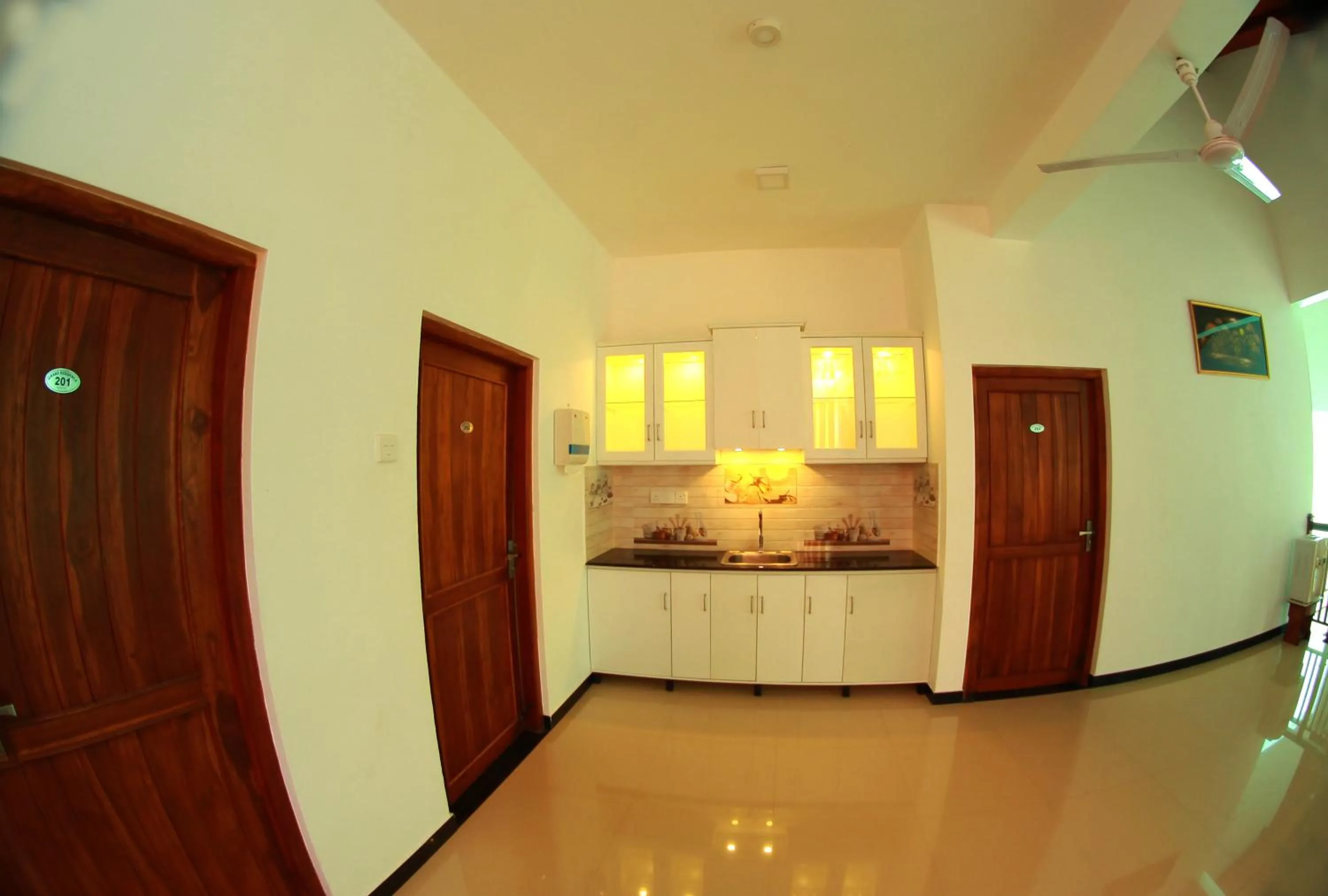 Communal kitchen, Bed in Grand Residence