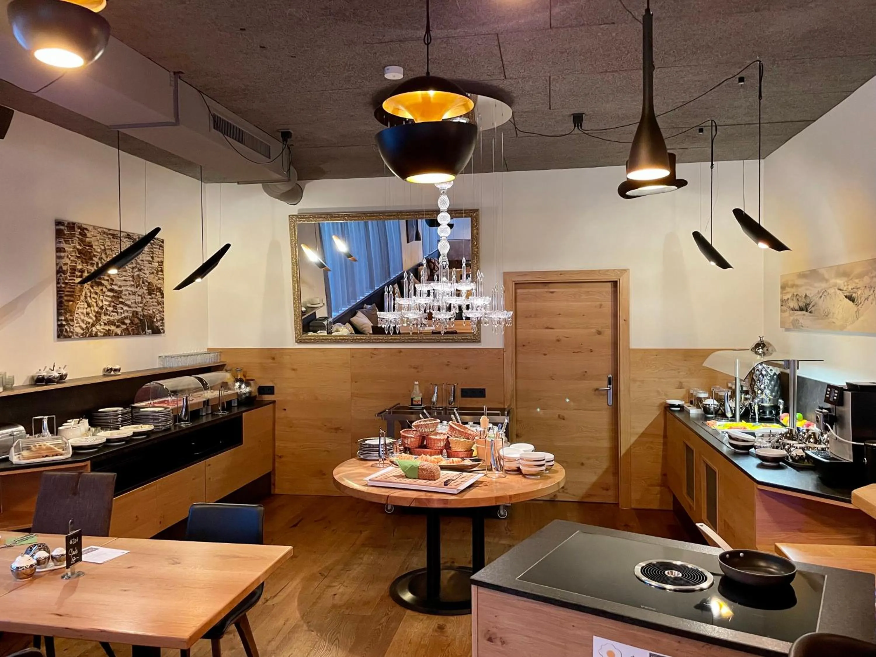 Buffet breakfast in Hotel Andino