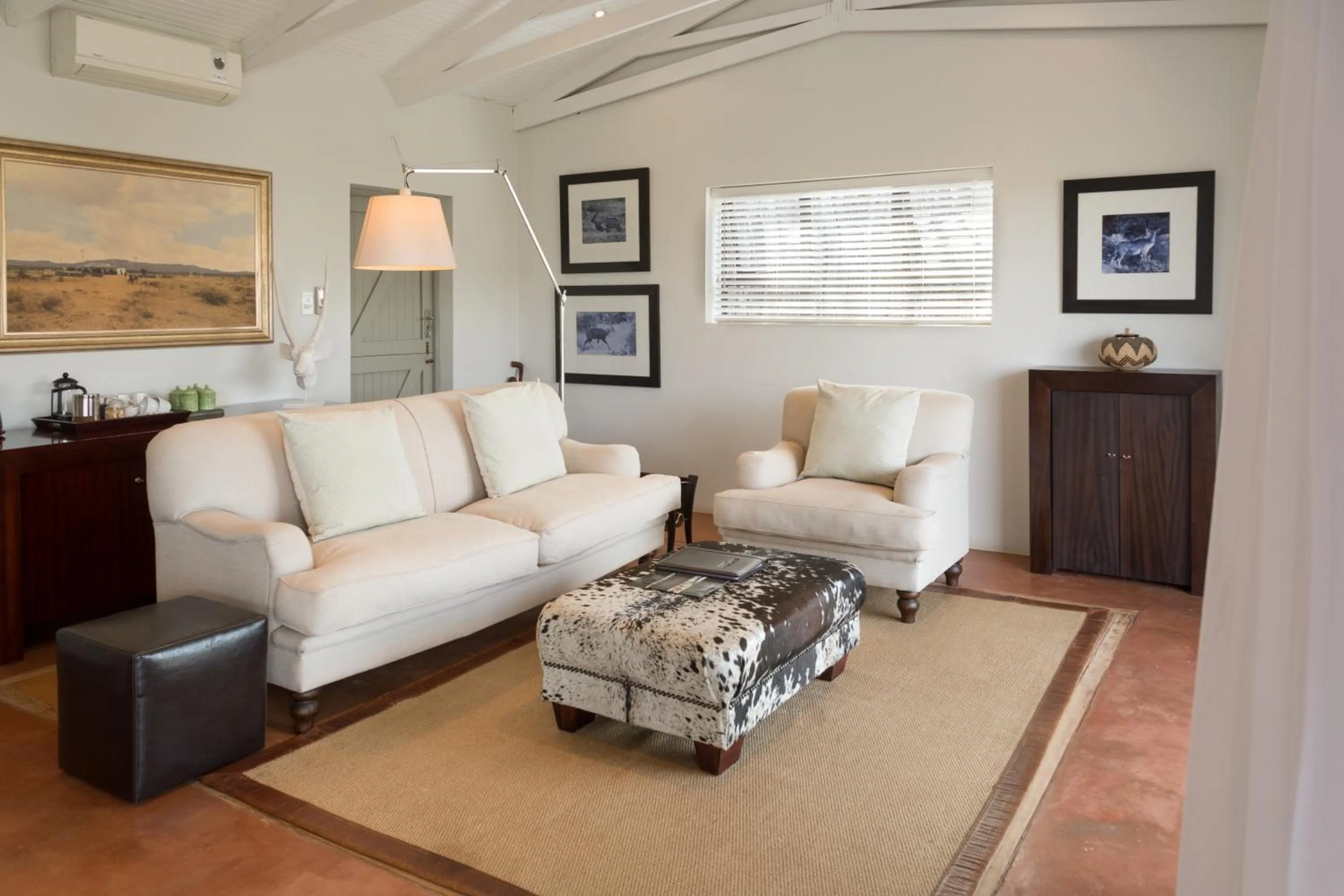 Living room in Hopewell Private Game Reserve