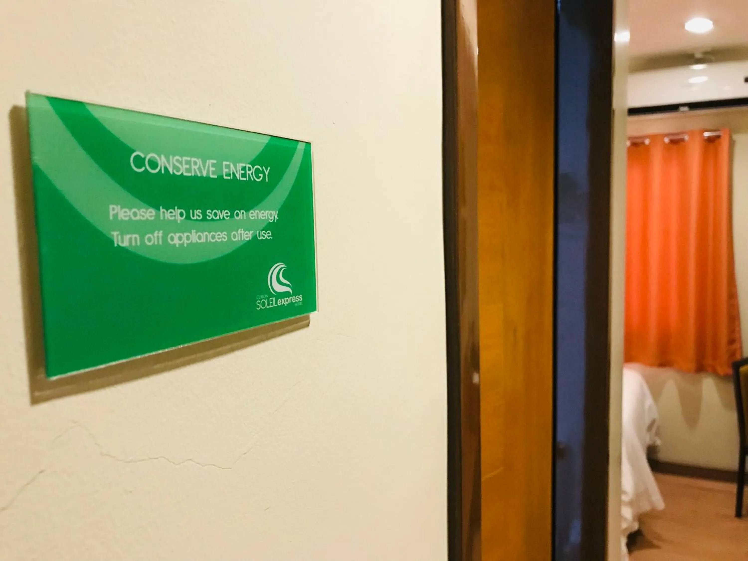 Coron Soleil Express Hotel