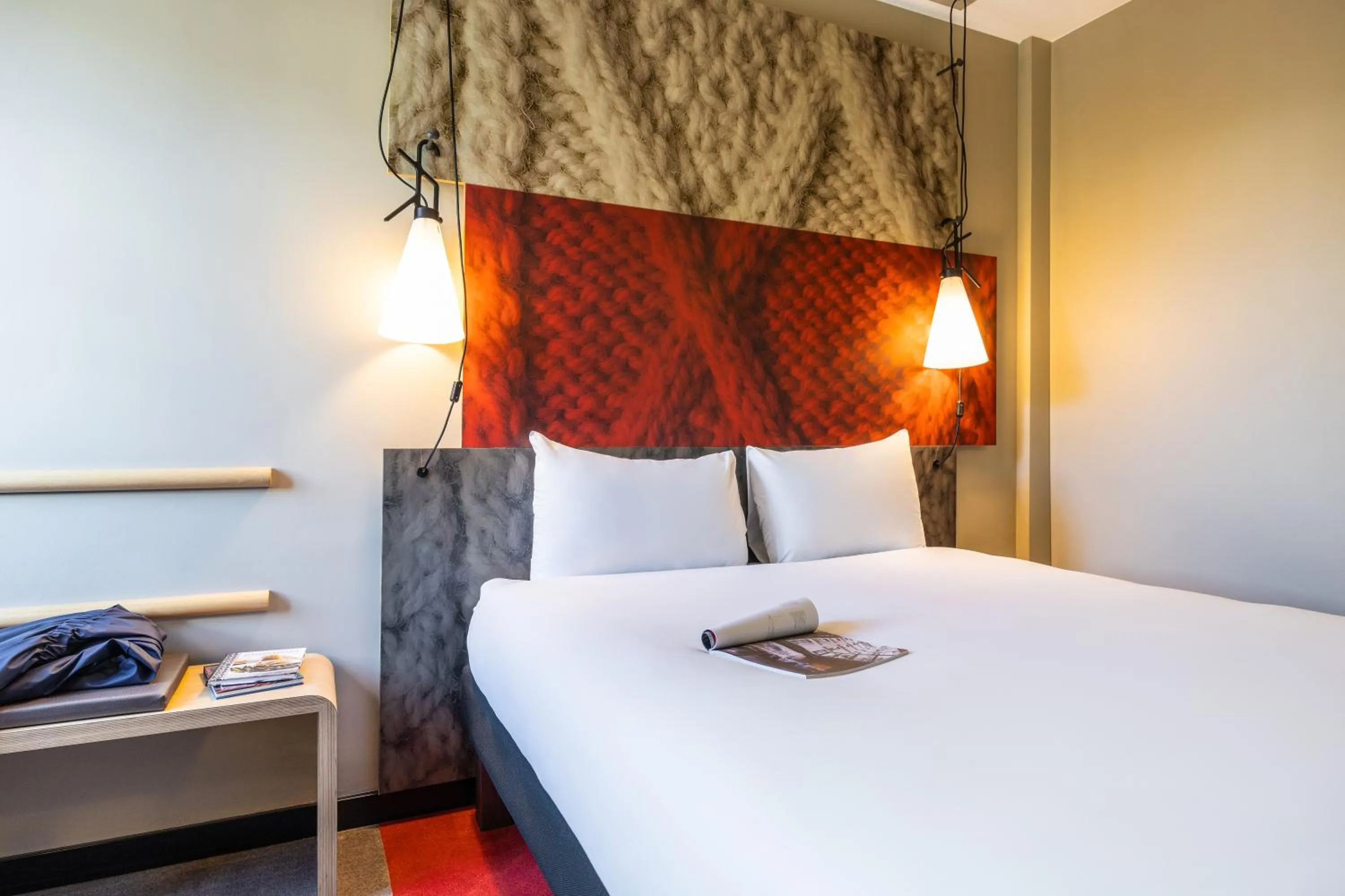 Bed in ibis Hotel Brussels off Grand'Place