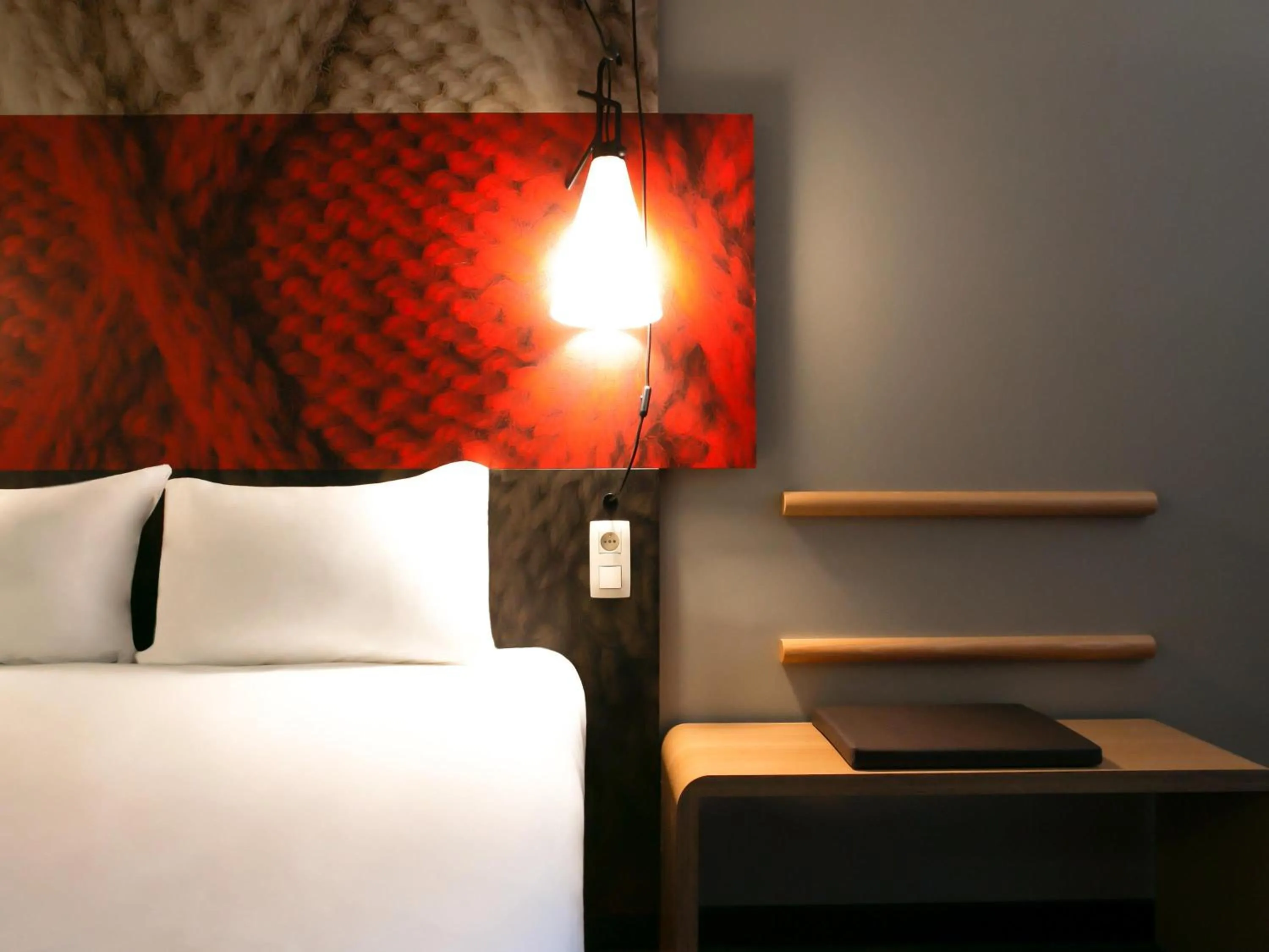 Bedroom, Bed in ibis Hotel Brussels off Grand'Place