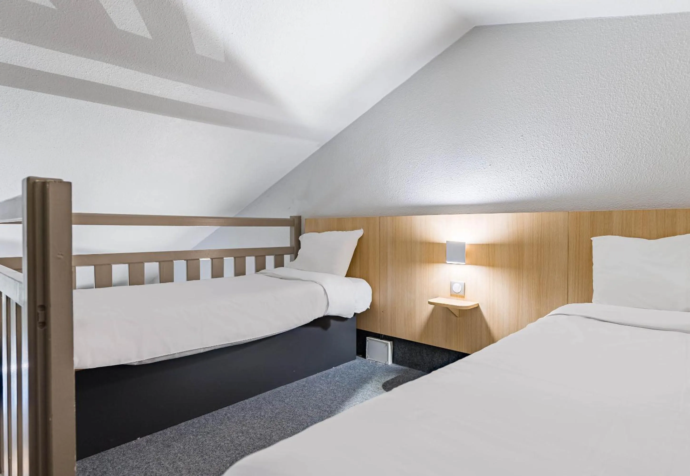 Bedroom, Bed in B&B HOTEL Tours Nord 1 Val de Loire