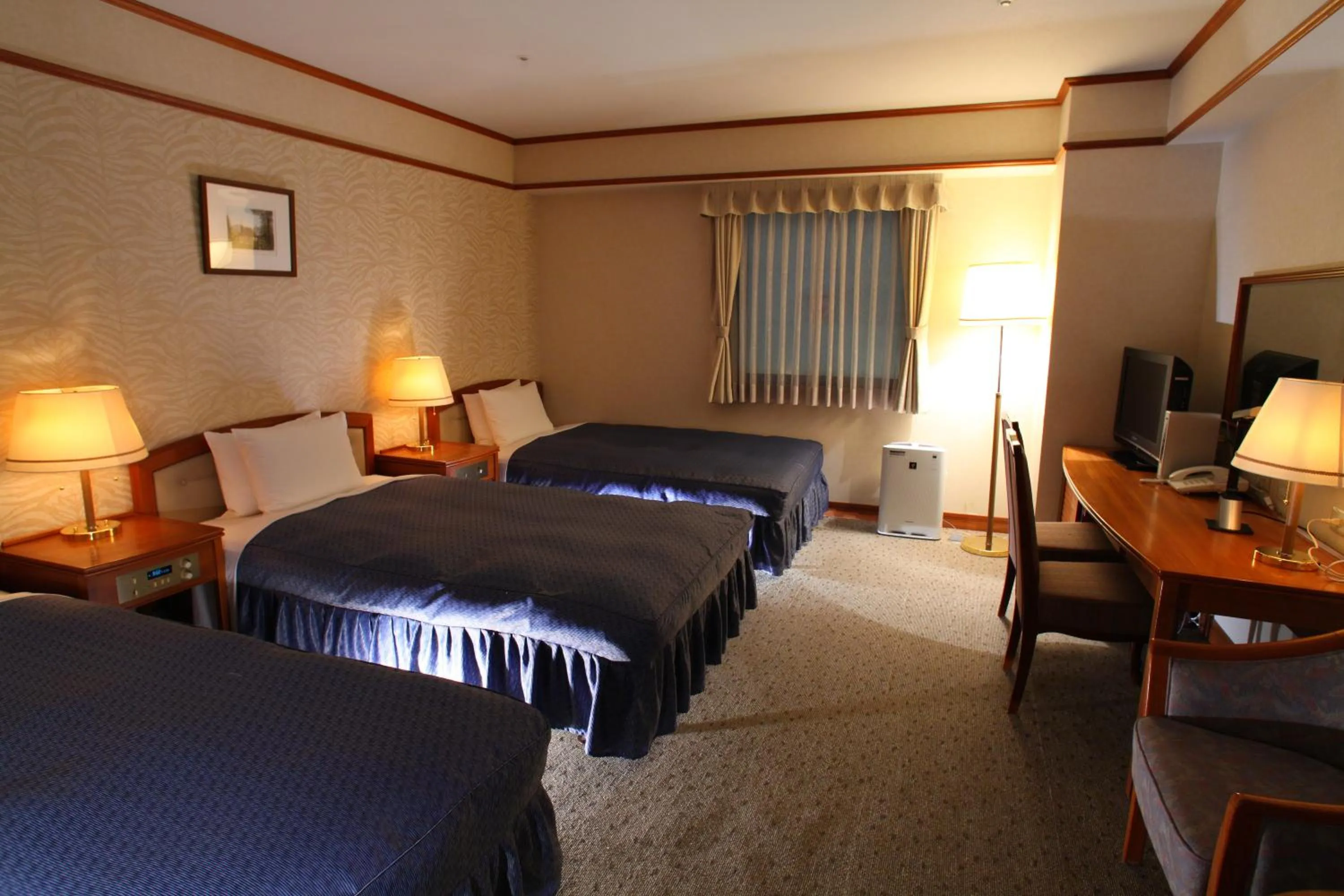 Photo of the whole room, Bed in Hotel Viamare Kobe