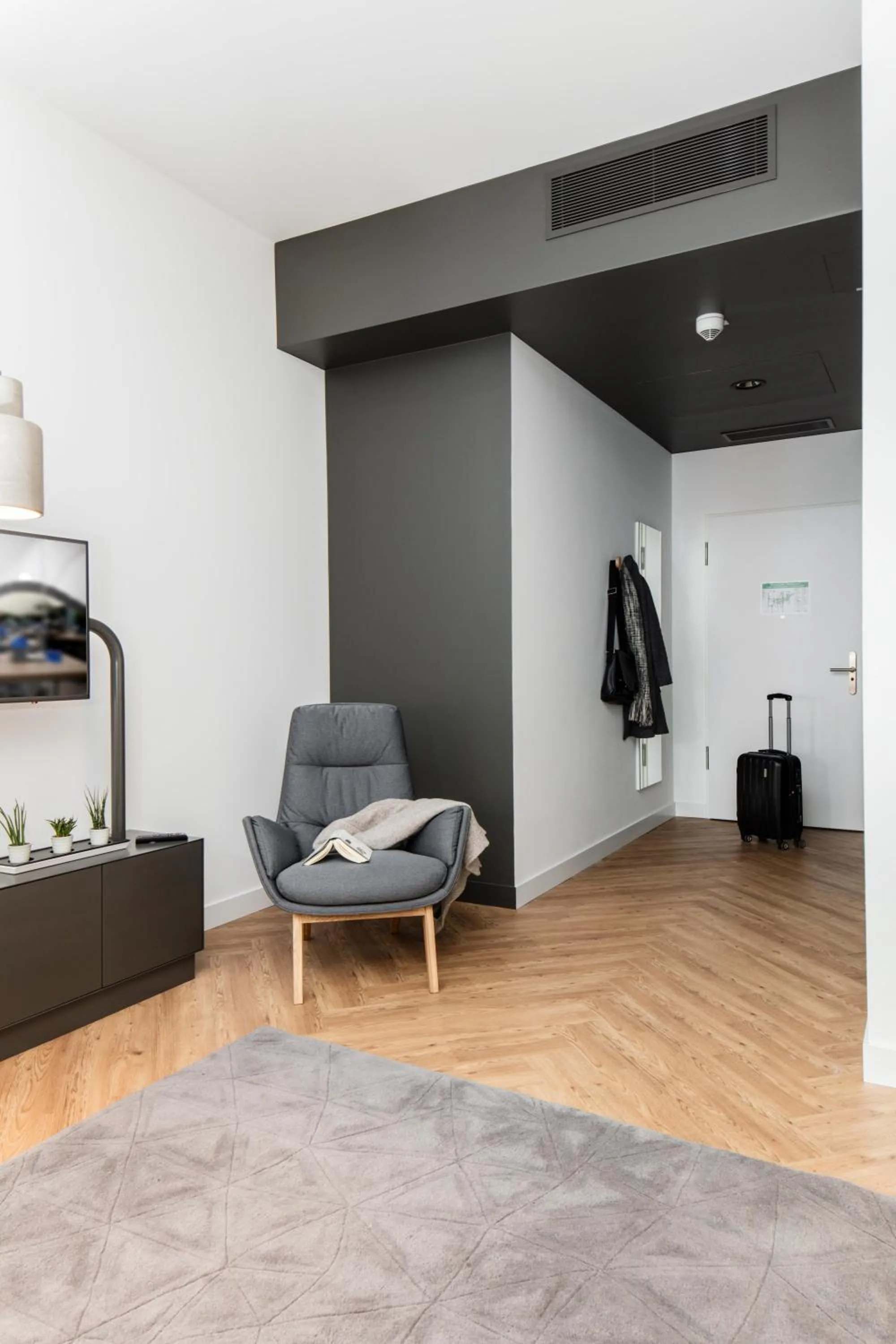 TV and multimedia in smartments Berlin City West