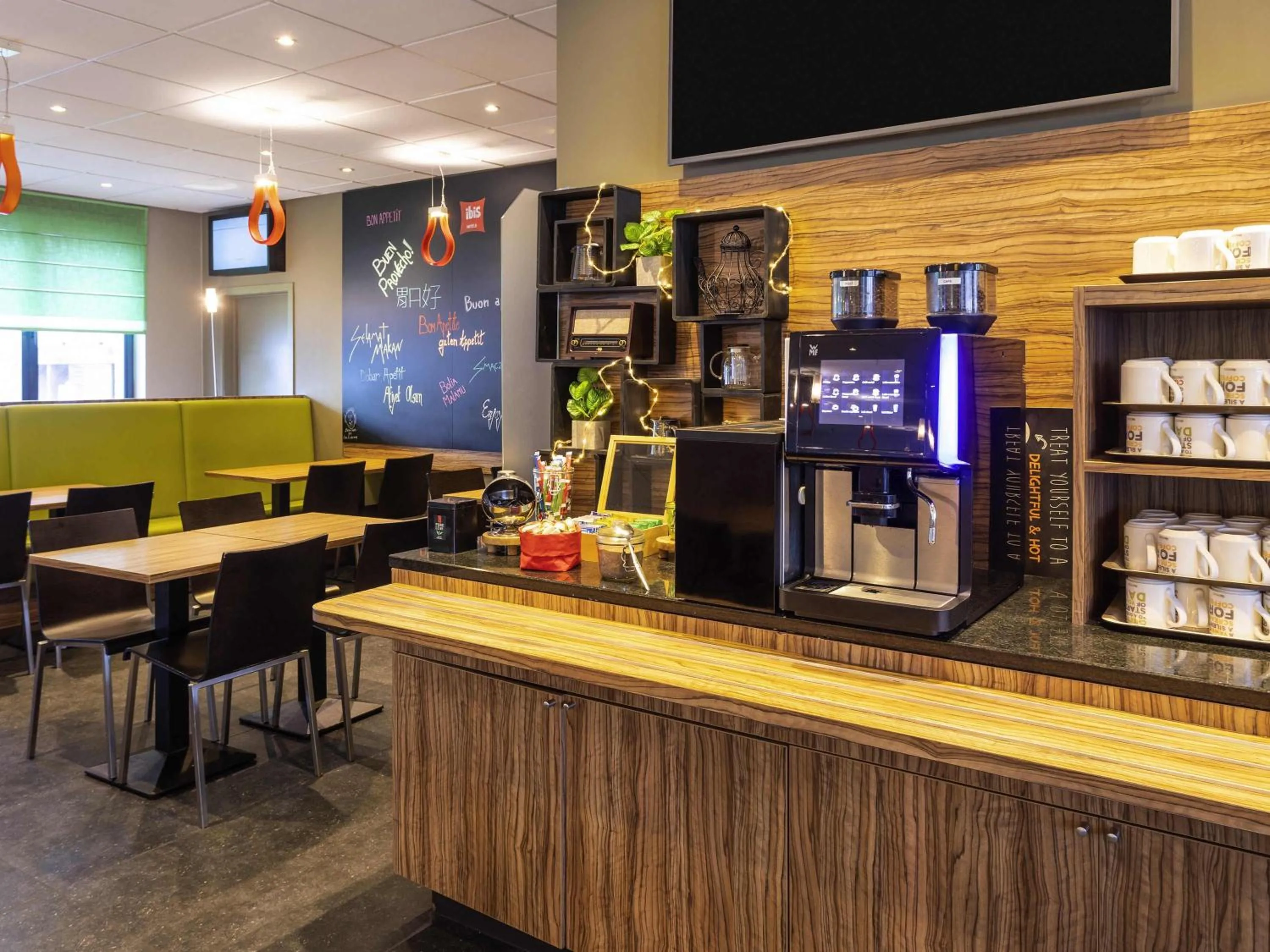 Breakfast in ibis Hotel Brussels Centre Gare du Midi