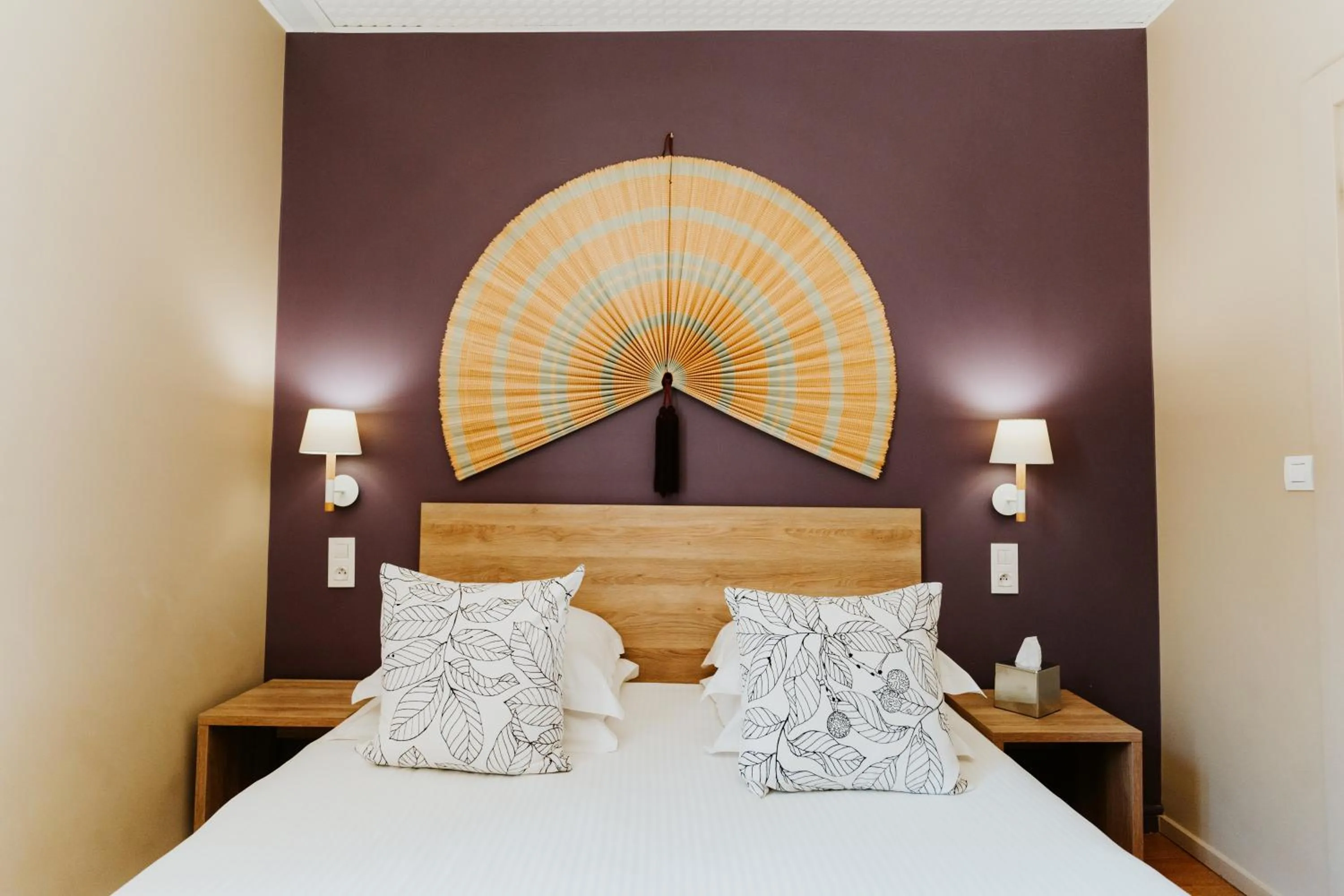 Bedroom, Bed in Hôtel Le Petit Castel