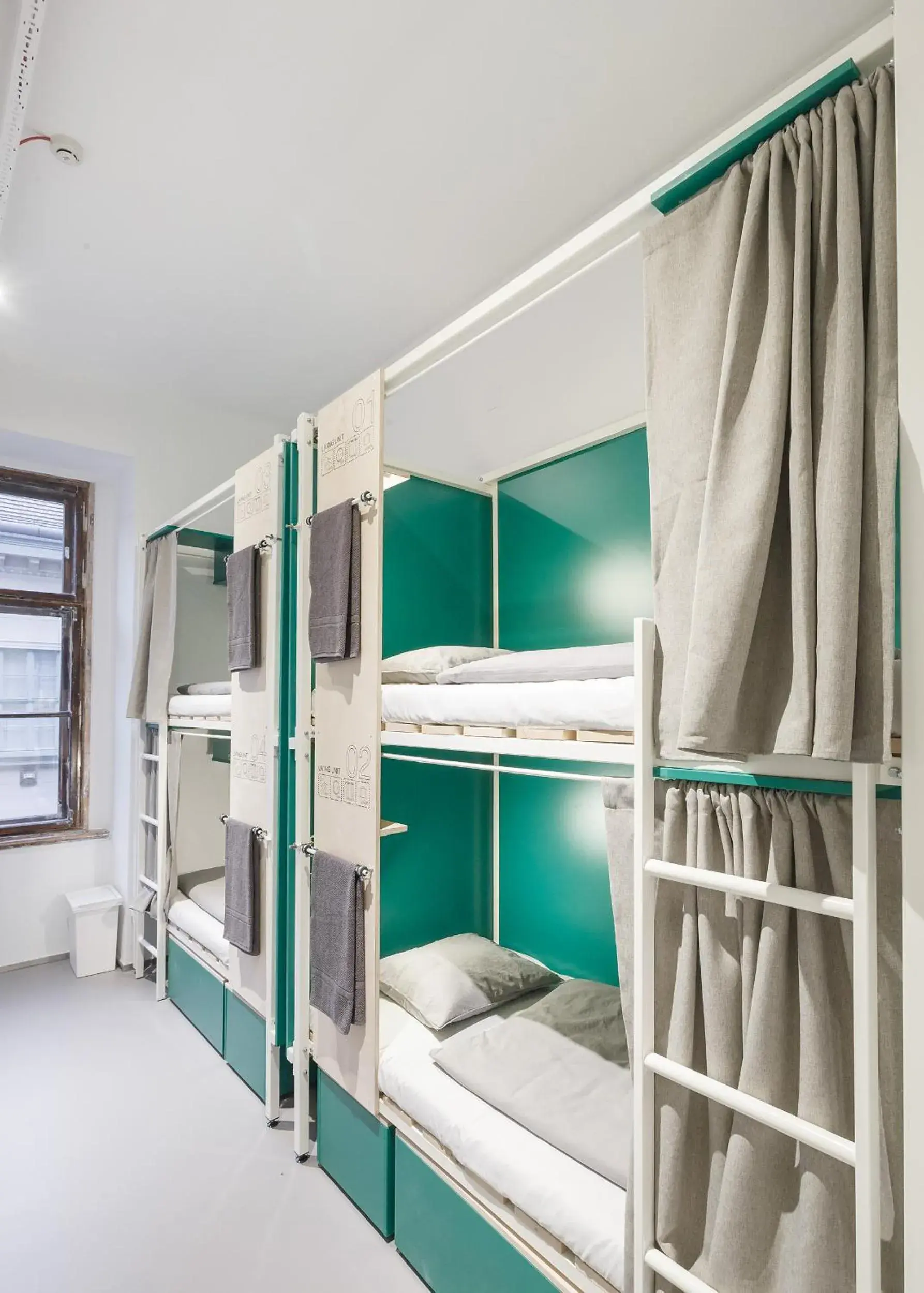 Bed in 6-Bed Mixed Dormitory Room in Flow Spaces Bed in 6-Bed Mixed Dormitory Room in Flow Spaces