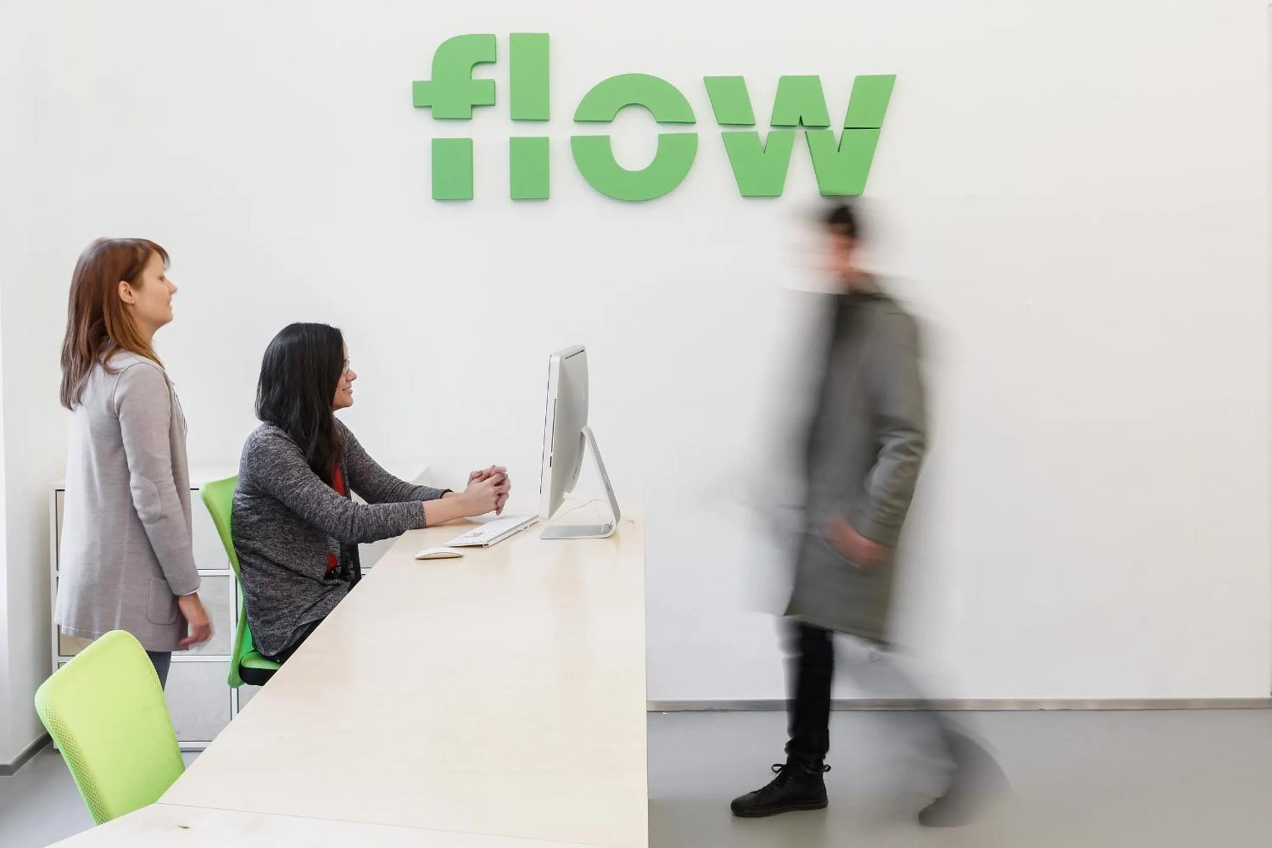 Staff in Flow Spaces