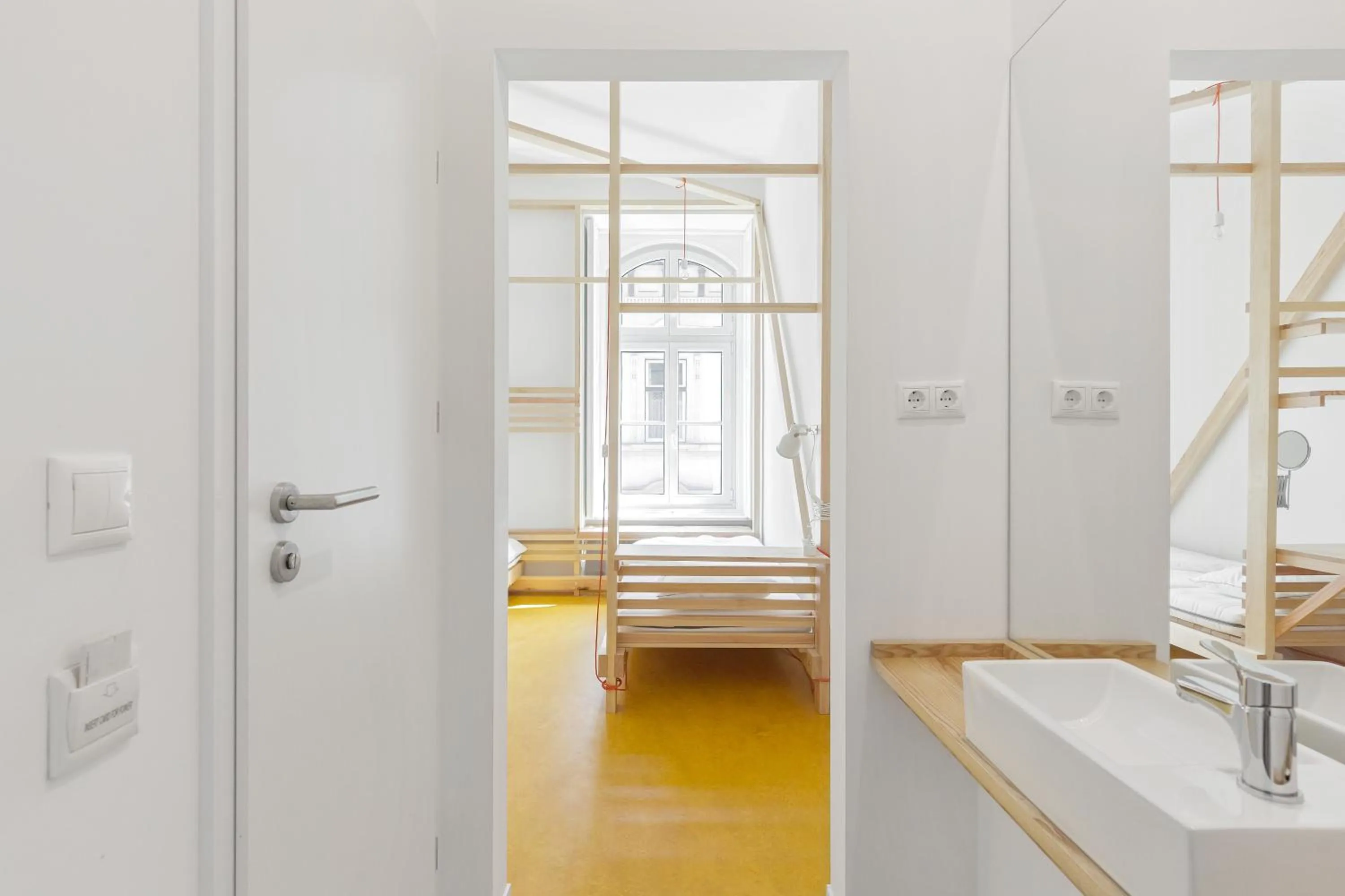 Bedroom in Flow Spaces