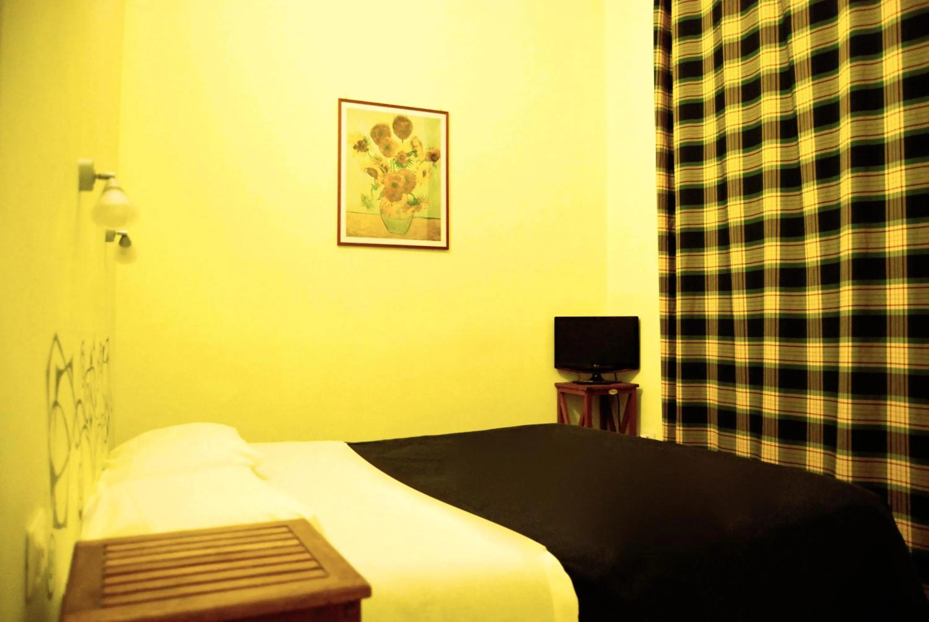 Bed in AlbergoTeatro