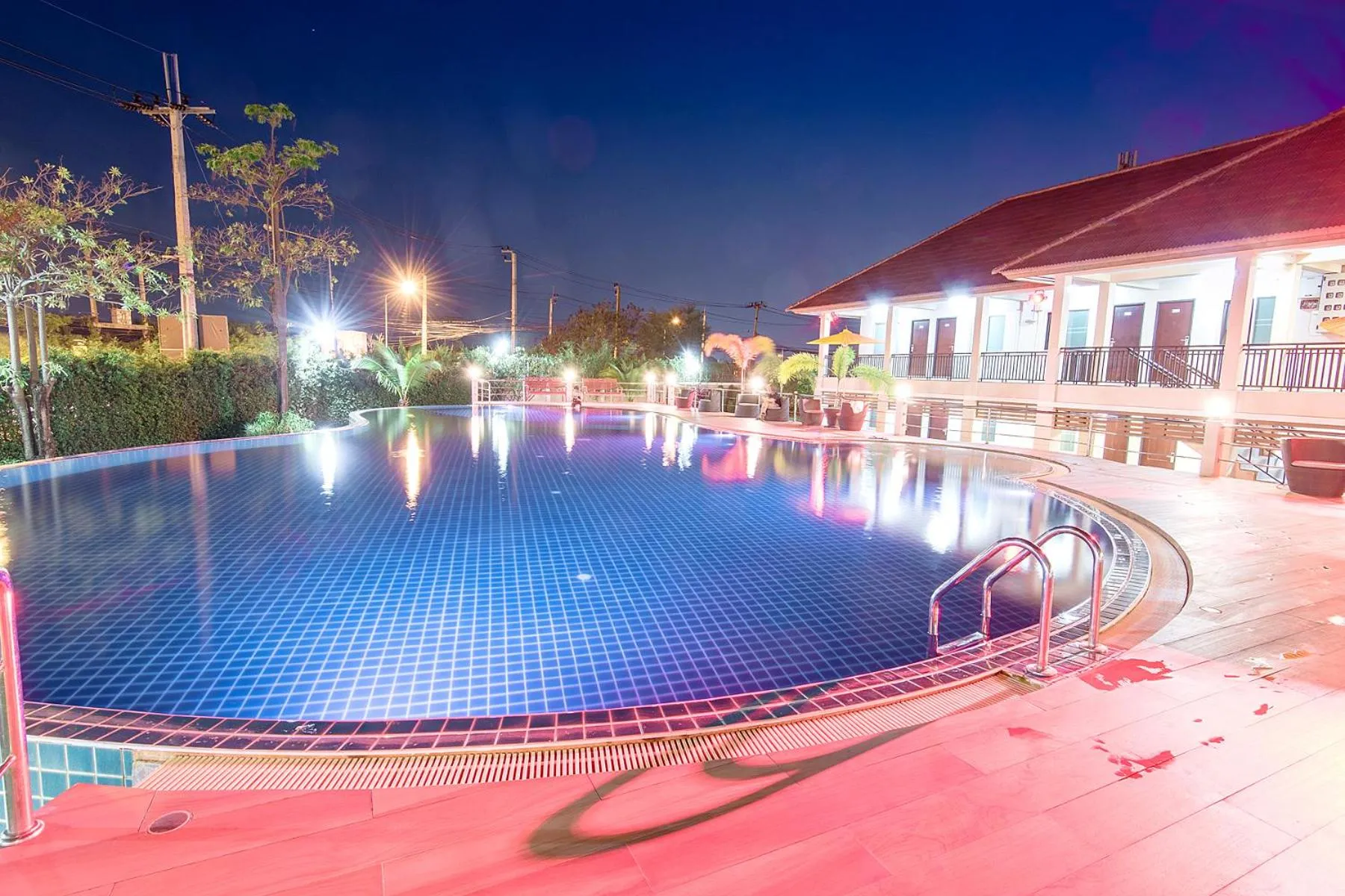 Swimming pool in The Cotai Luxury Design Hotel