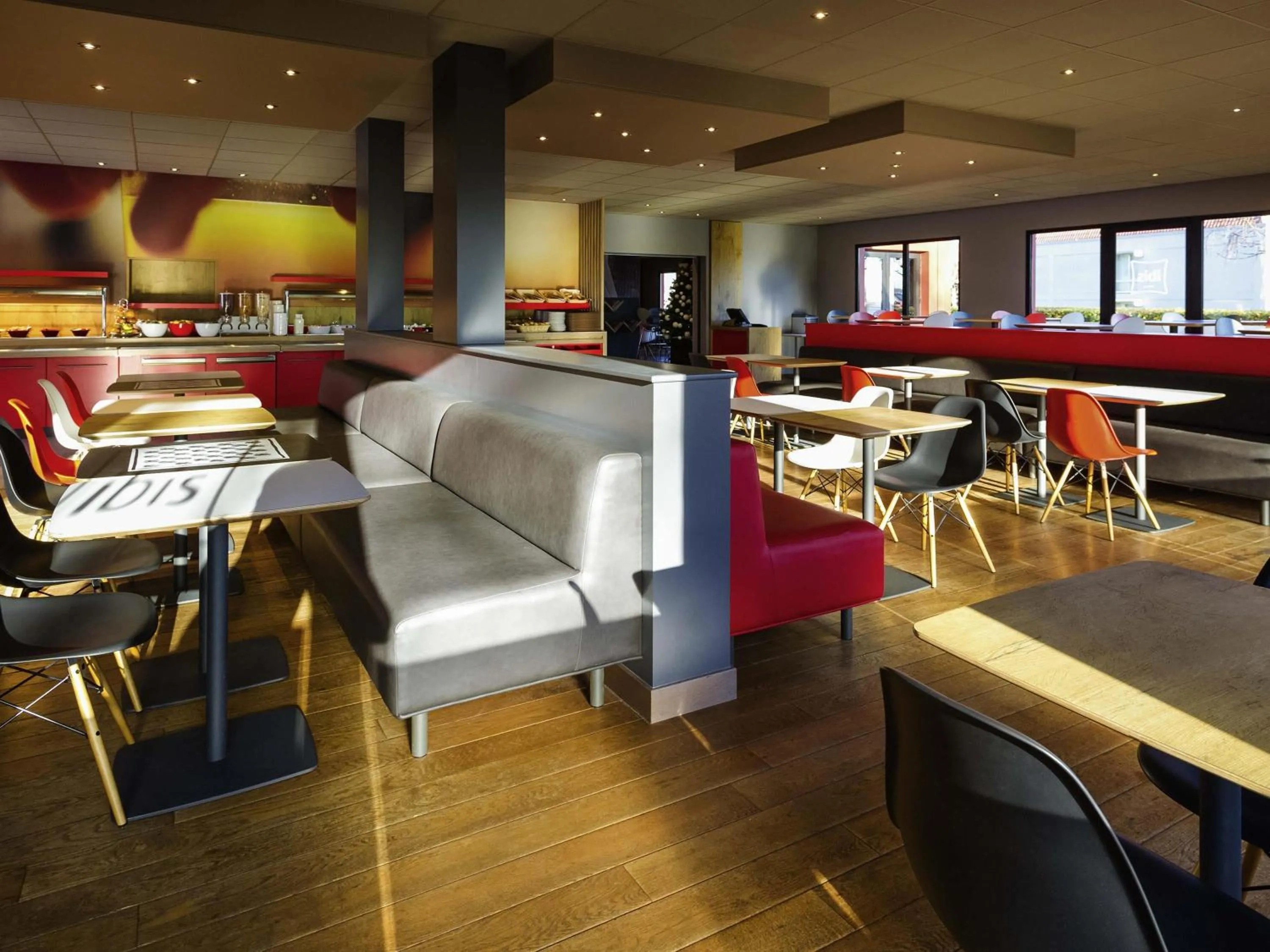 Restaurant/places to eat in ibis Hotel Brussels Airport