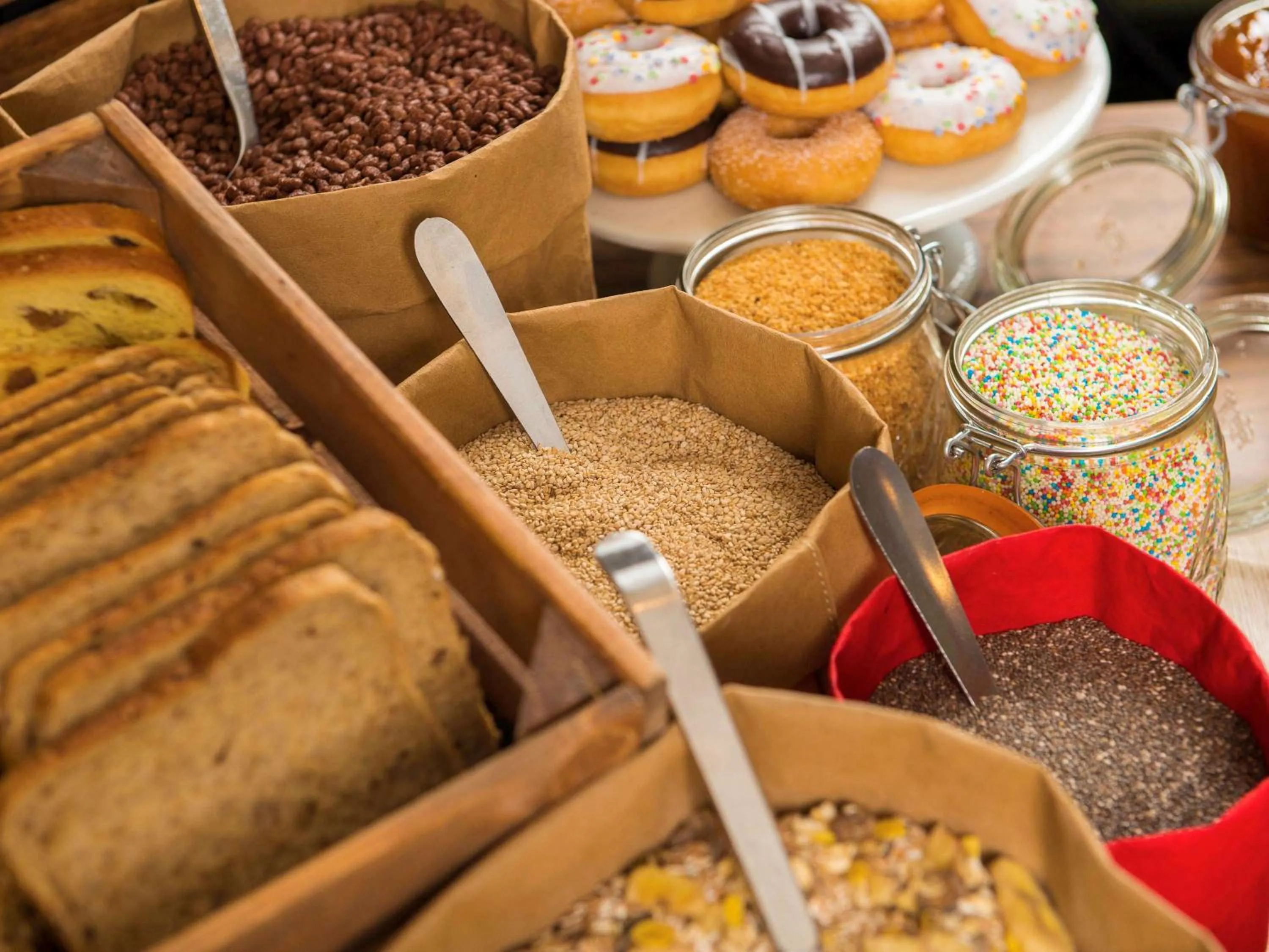 Restaurant/places to eat in ibis Hotel Brussels Airport