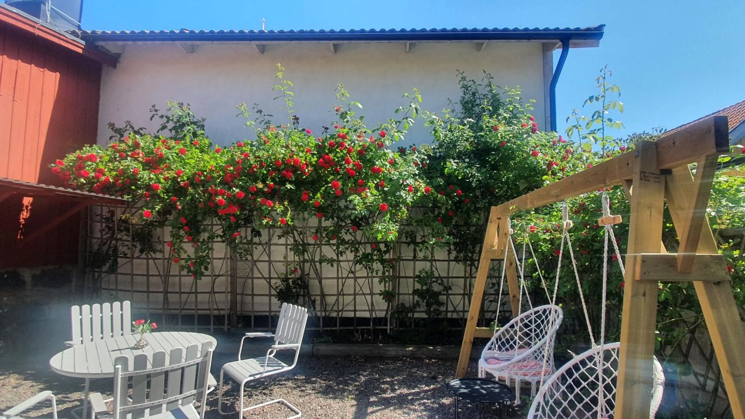 Property building in Gårdshotell Klockargården Öregrund