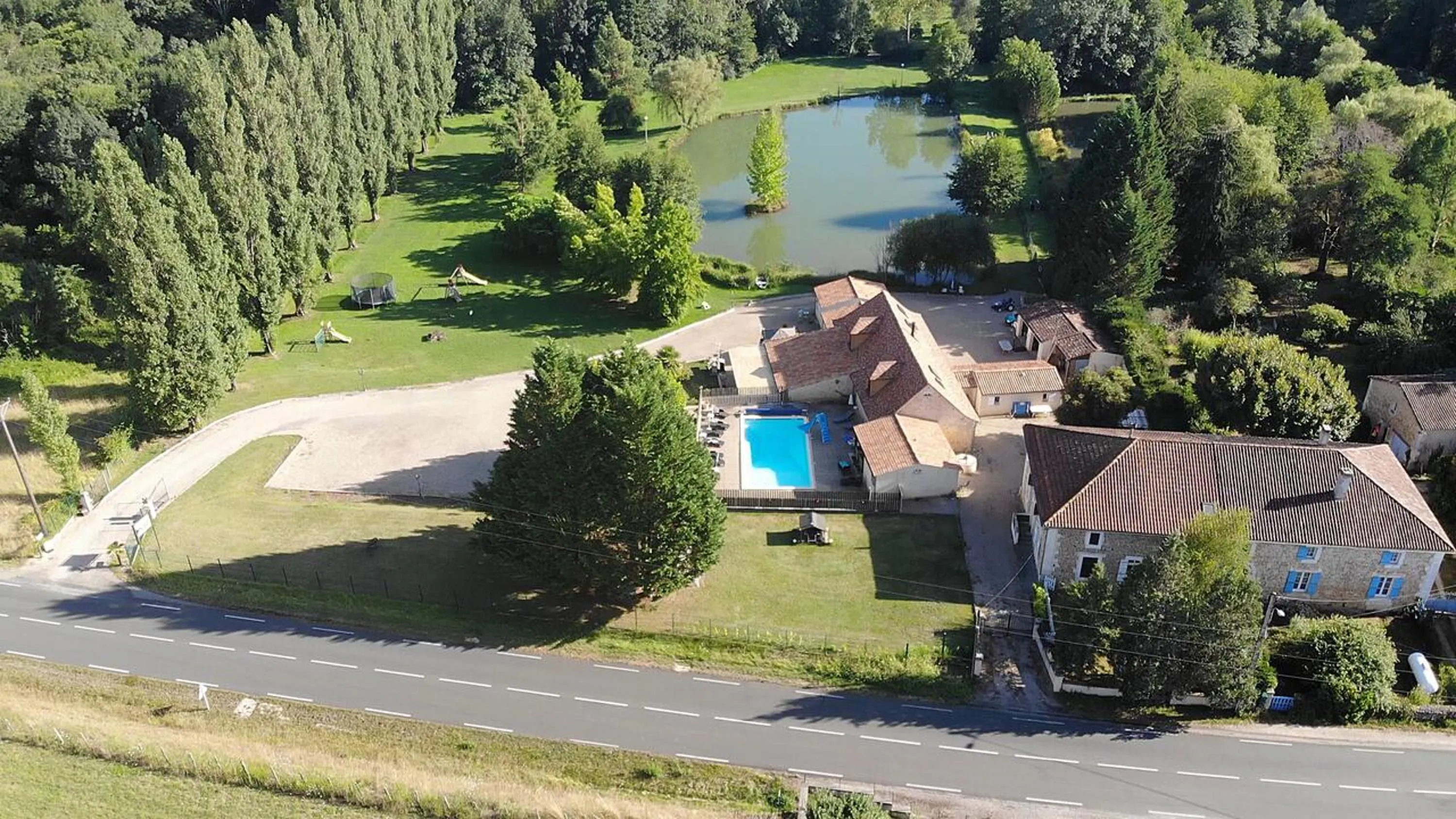 Bird's eye view in Le Domaine de L'étang de Sandanet