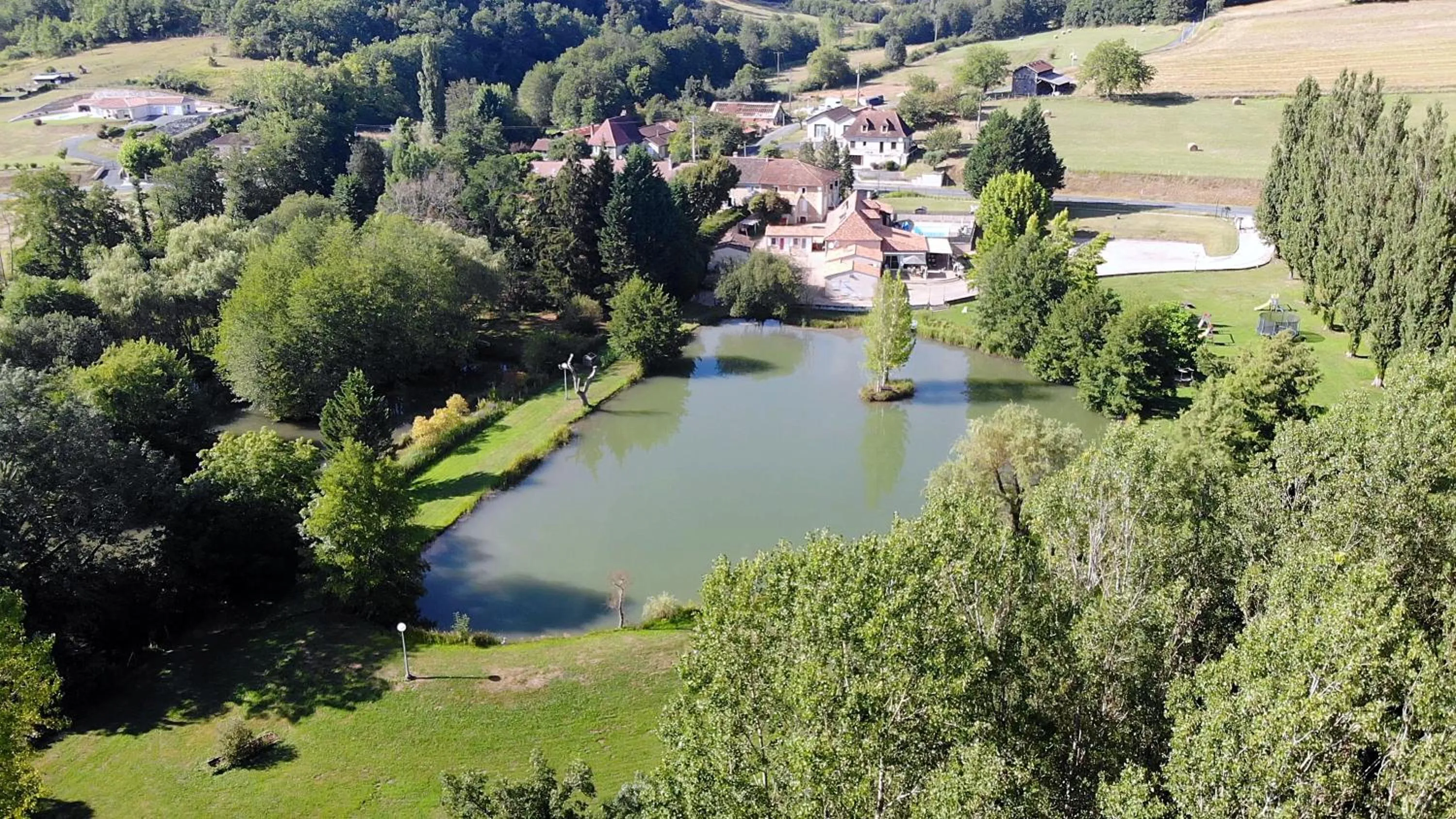 Bird's eye view in Le Domaine de L'étang de Sandanet