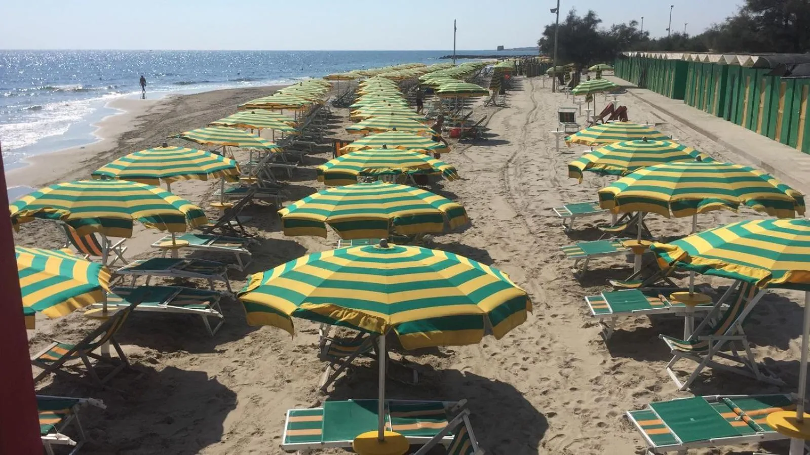 Beach in Centro Vacanze Lido Smeraldo