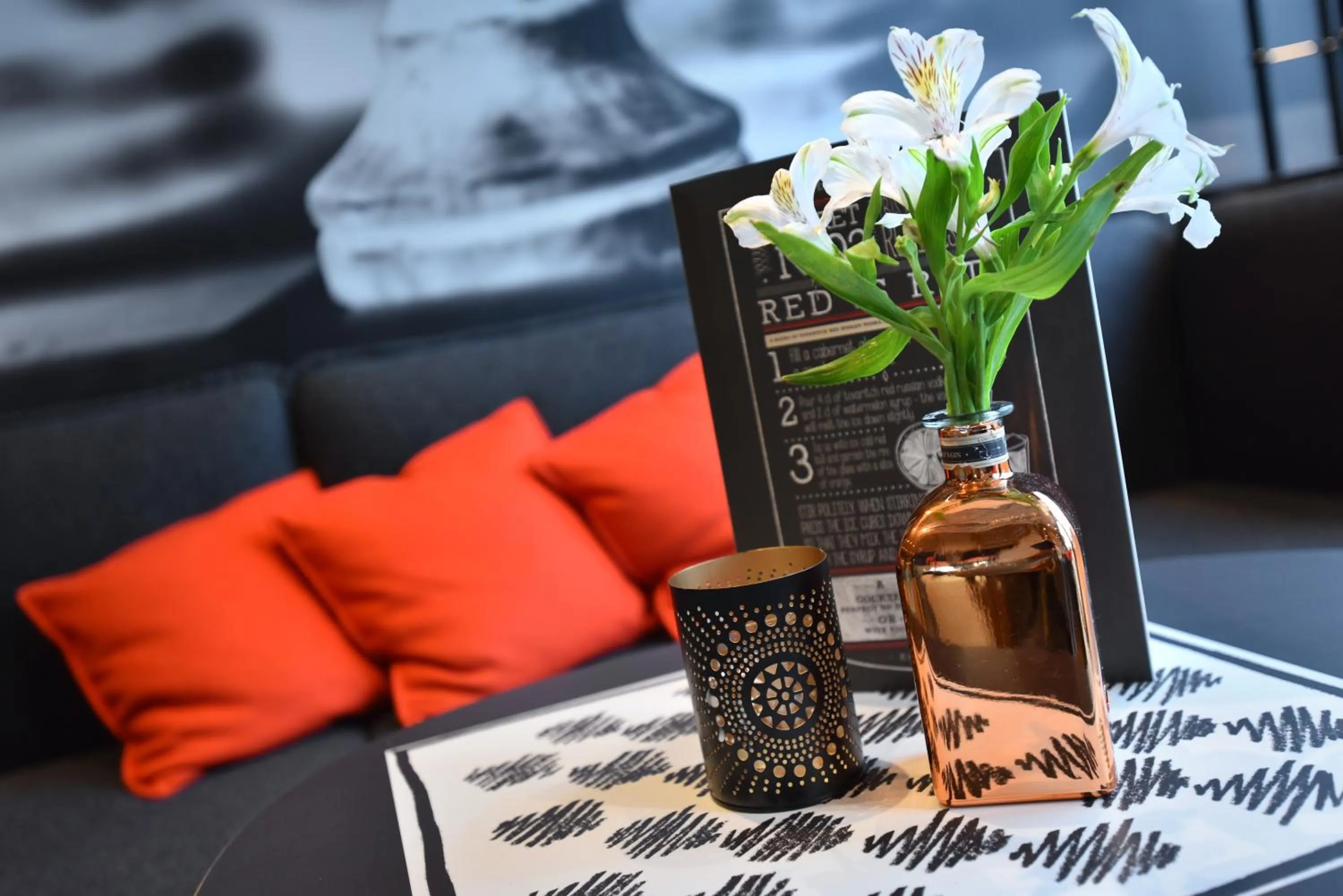 Lounge or bar in ibis Charleroi Airport Brussels South