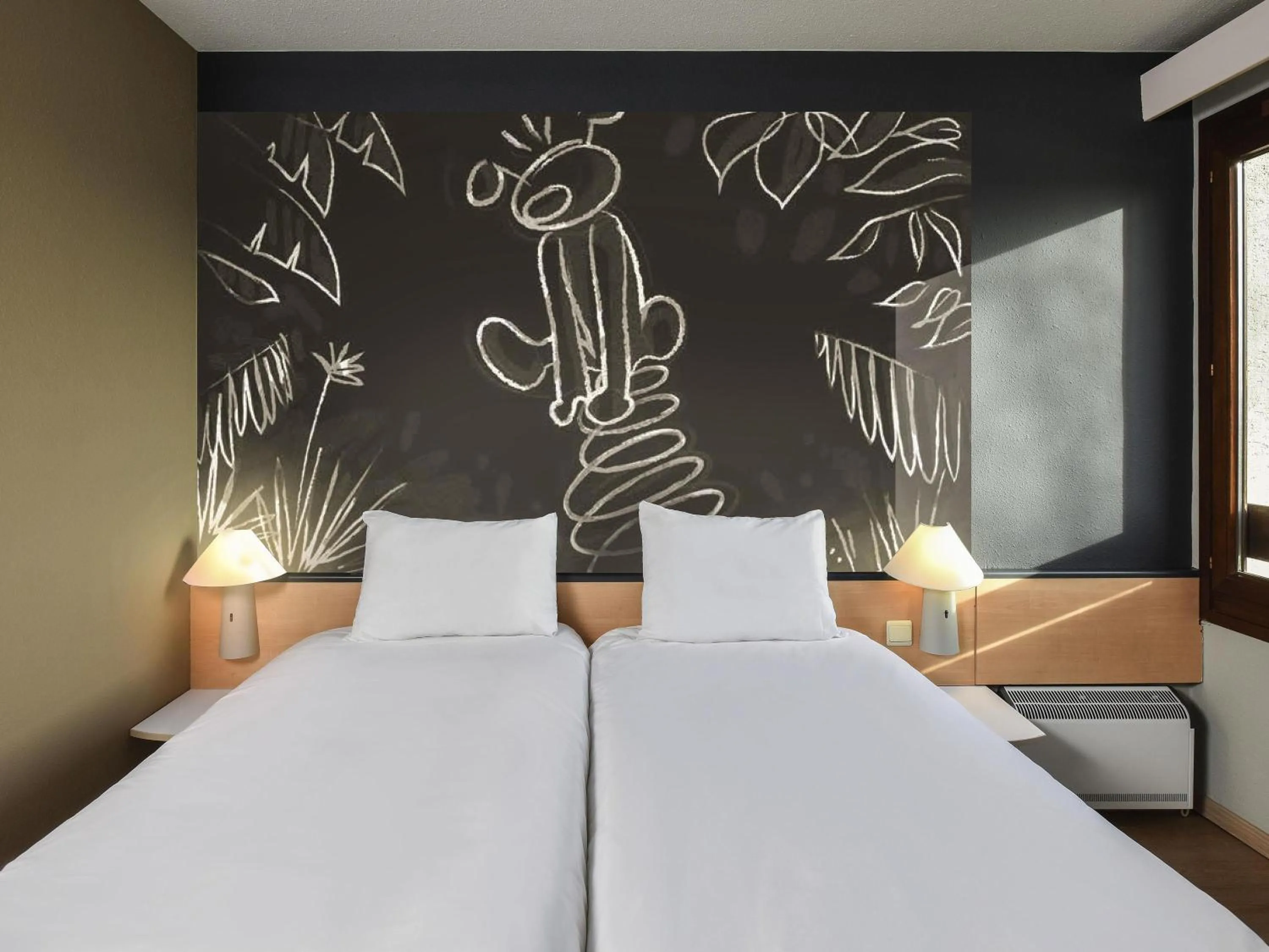 TV and multimedia, Bed in ibis Charleroi Airport Brussels South