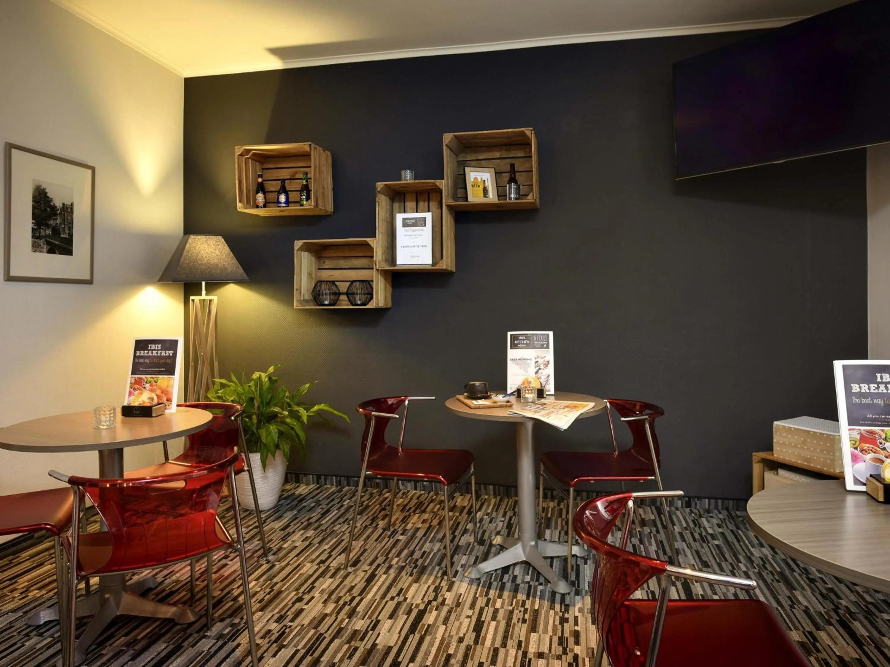 Lounge or bar in ibis Charleroi Centre Gare