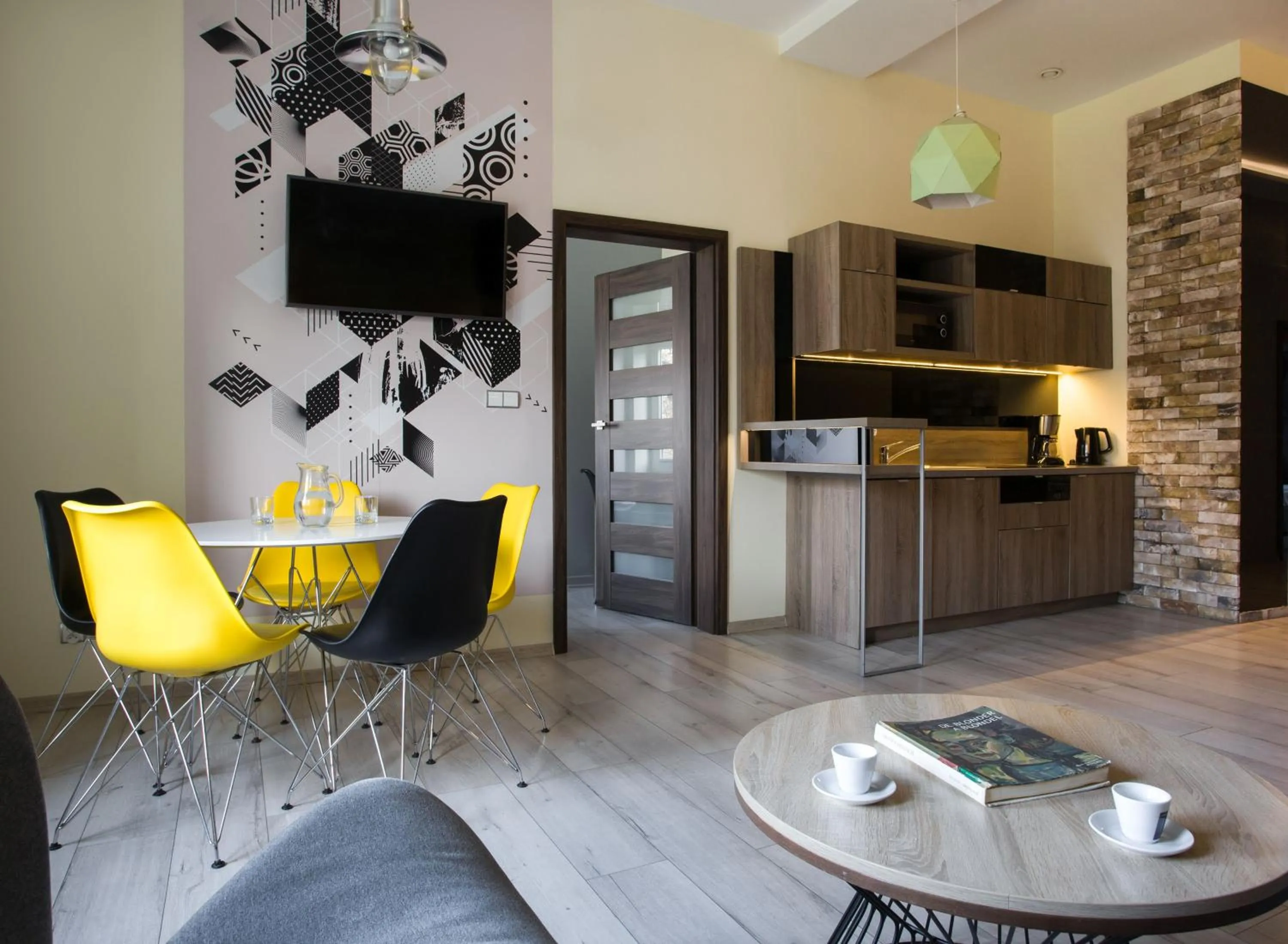 Kitchen or kitchenette in Yourplace M57 Apartments