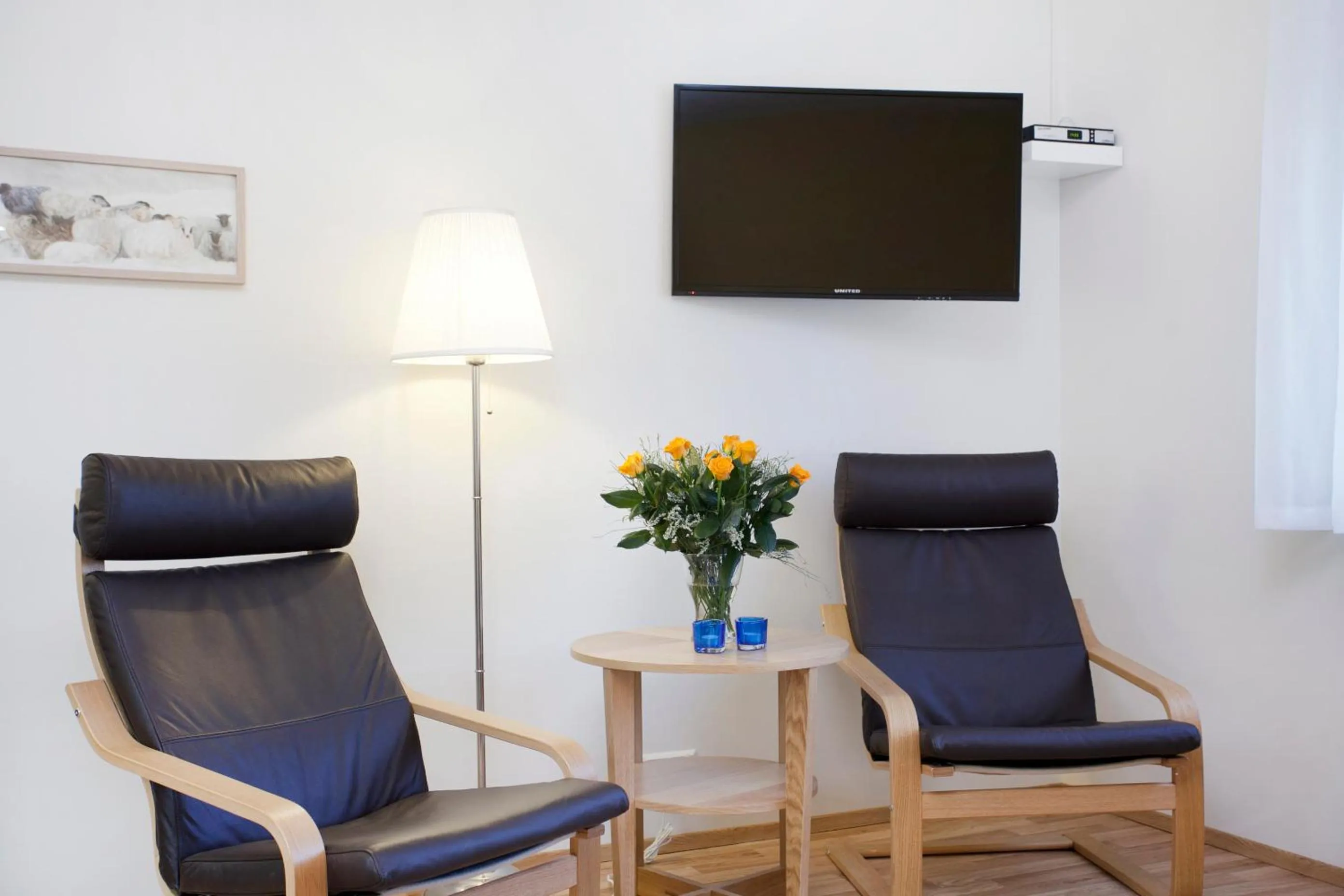 Seating area in Northern Comfort Apartments