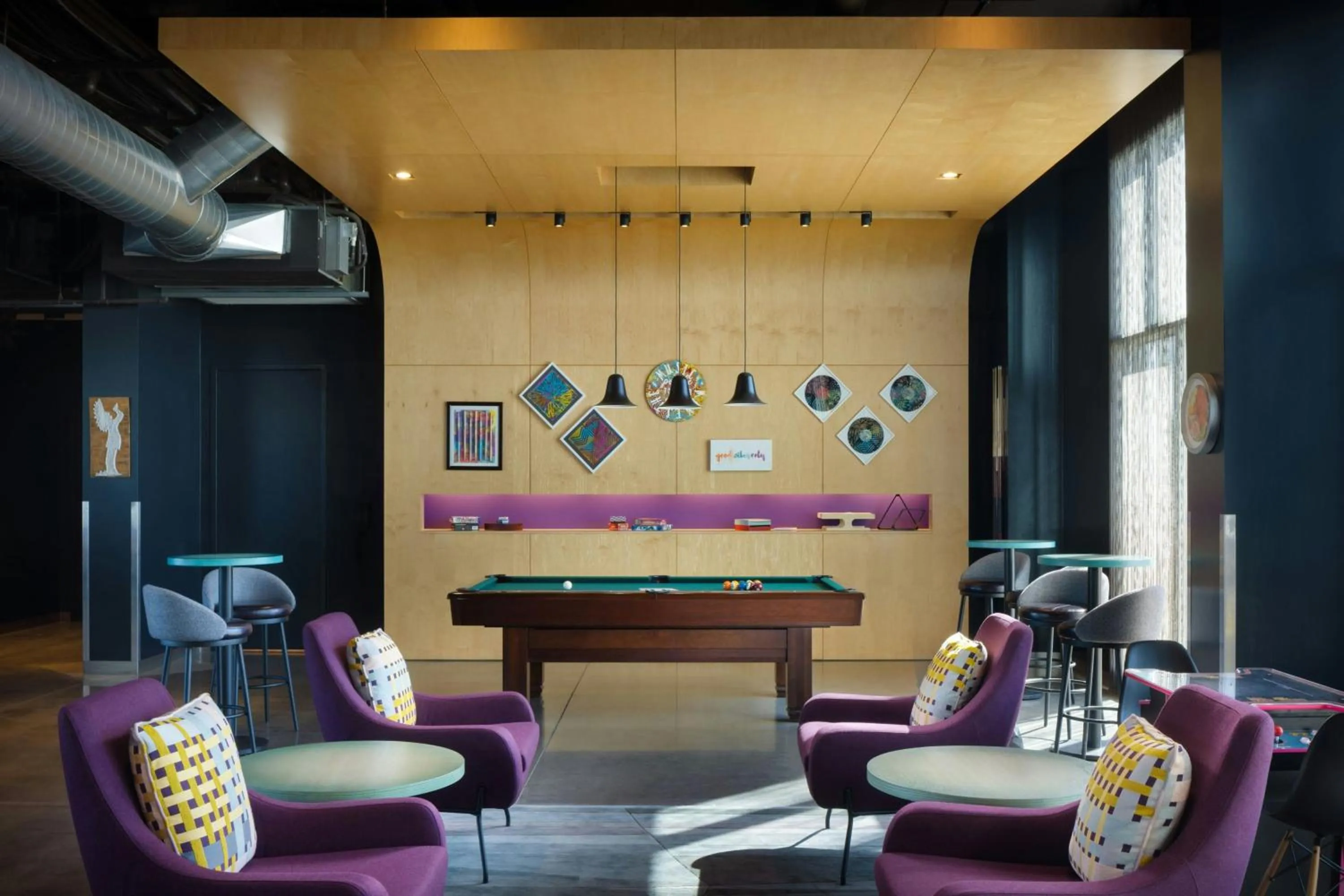 Swimming pool in Aloft Wichita