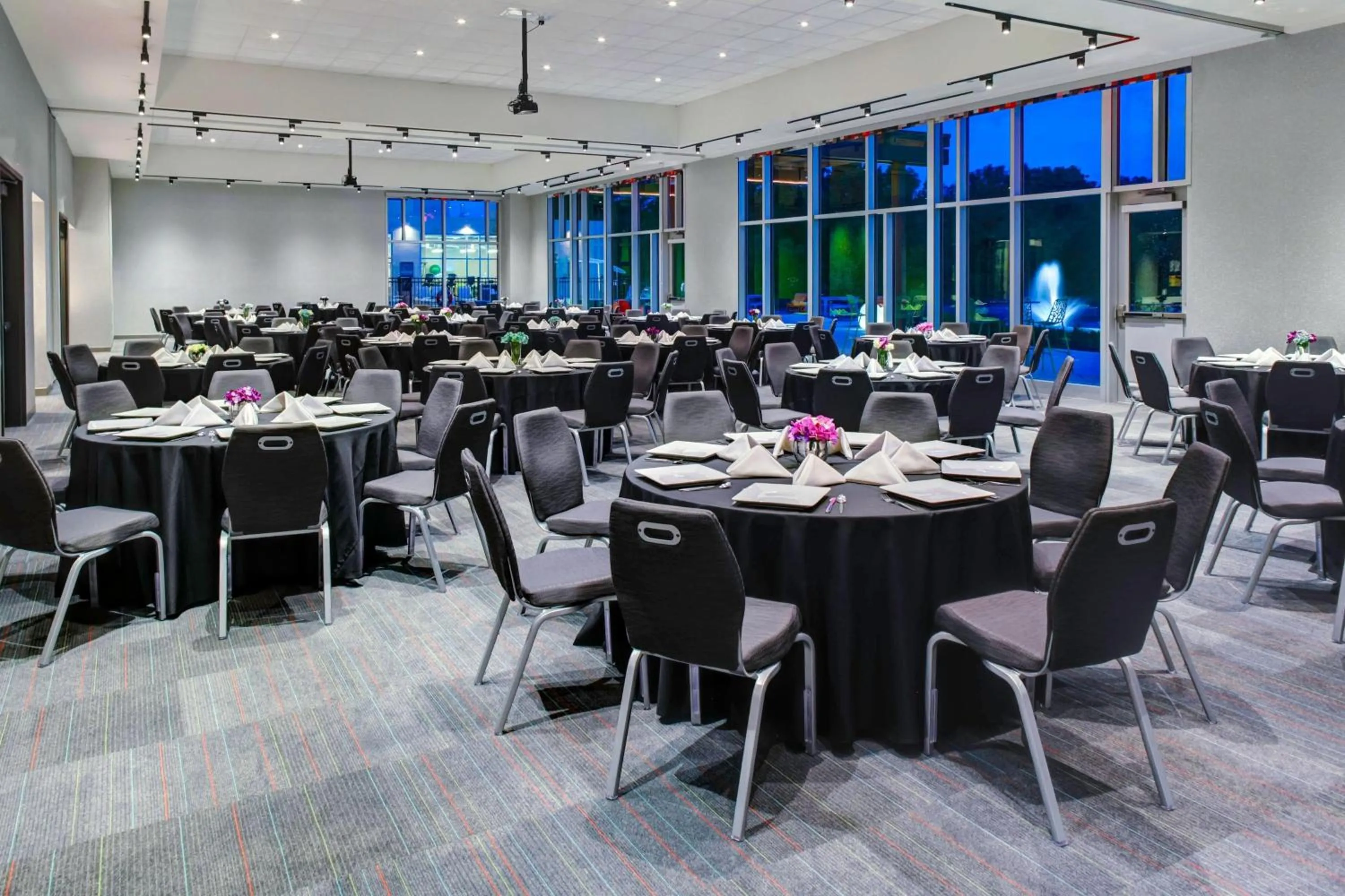 Meeting/conference room in Aloft Wichita