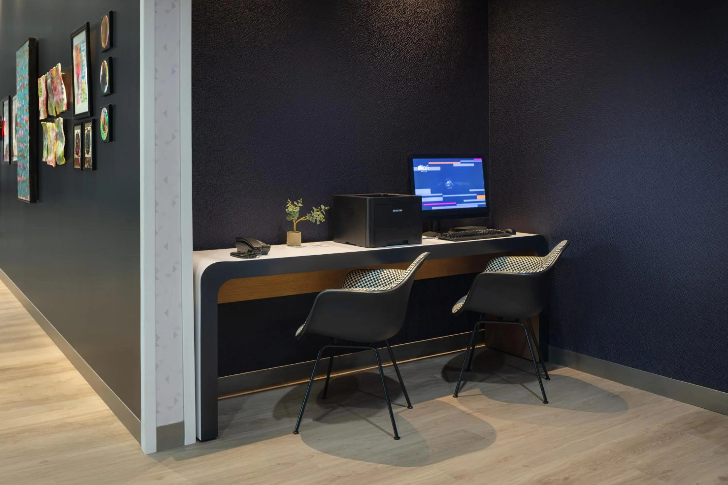 Business facilities in Aloft Wichita