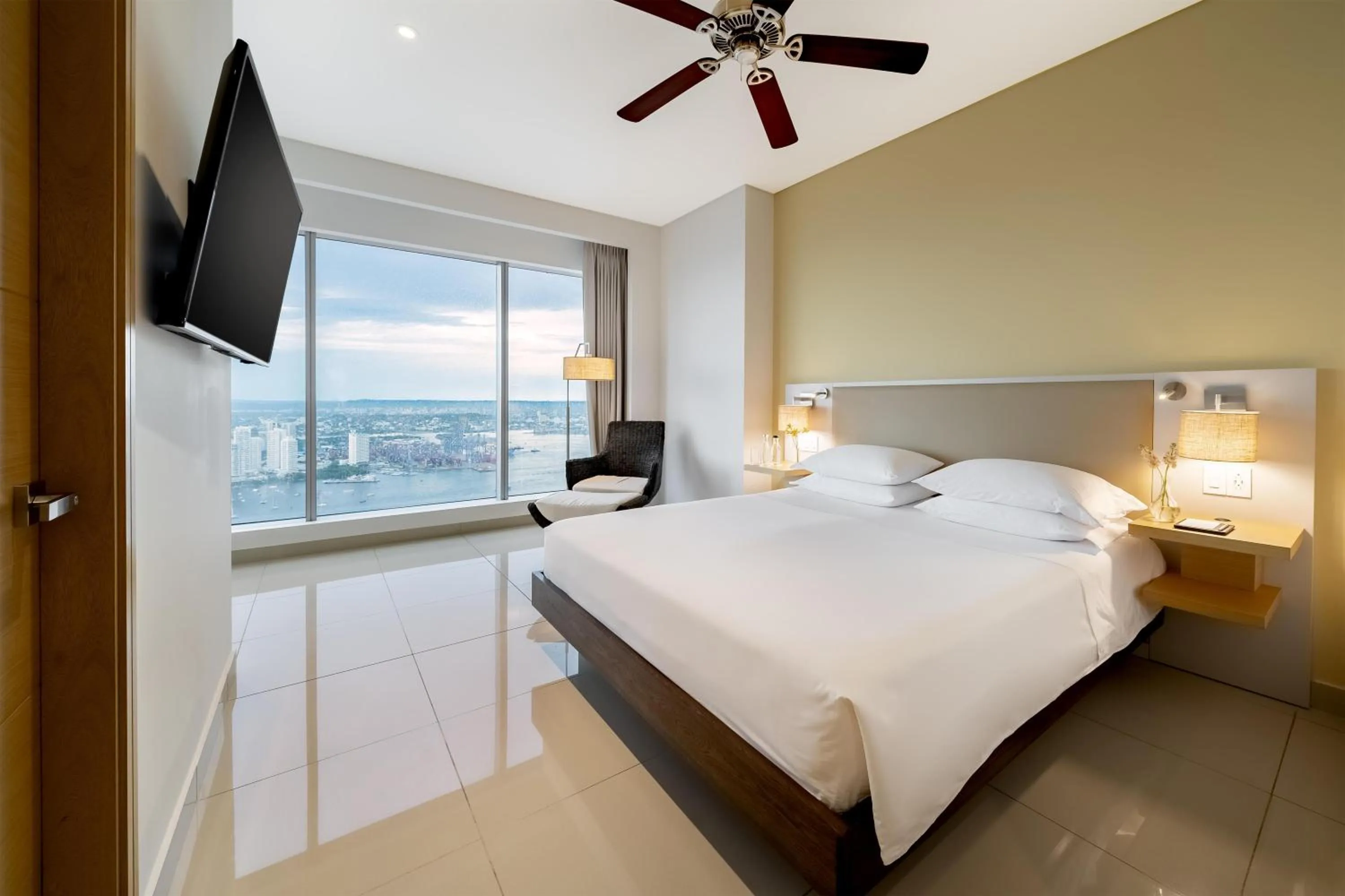 Photo of the whole room, Bed in Hyatt Regency Cartagena