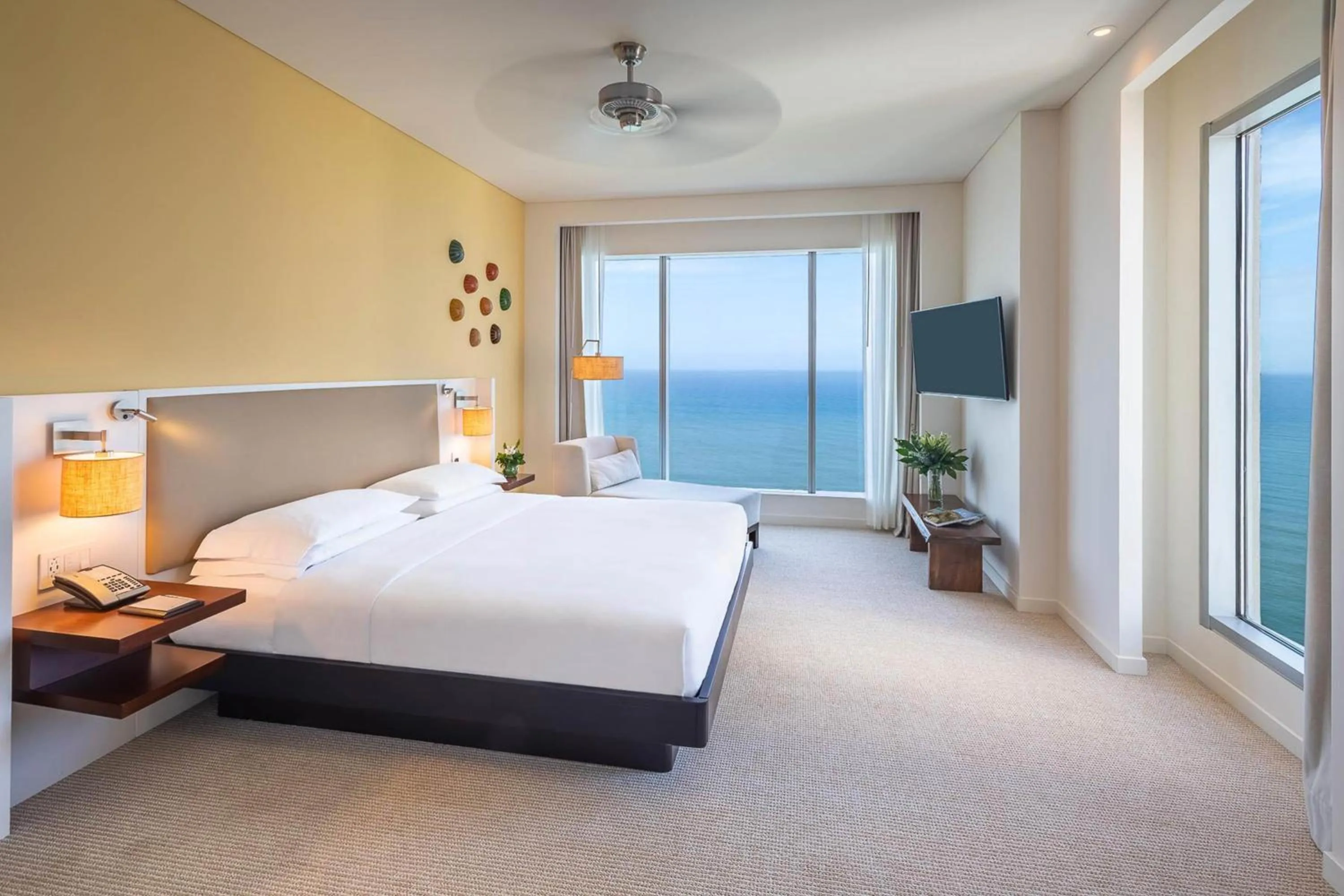 Photo of the whole room, Bed in Hyatt Regency Cartagena