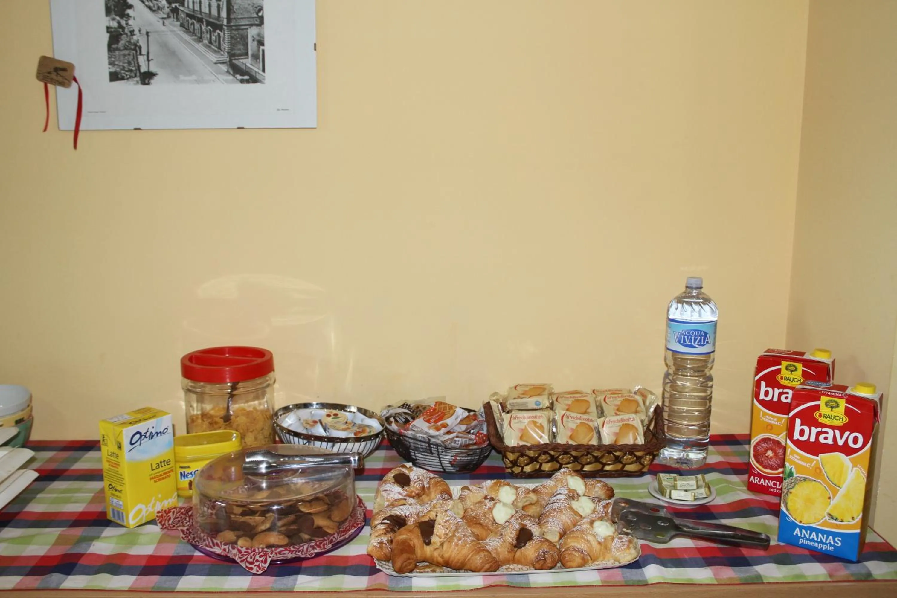 Food and drinks in Garden House