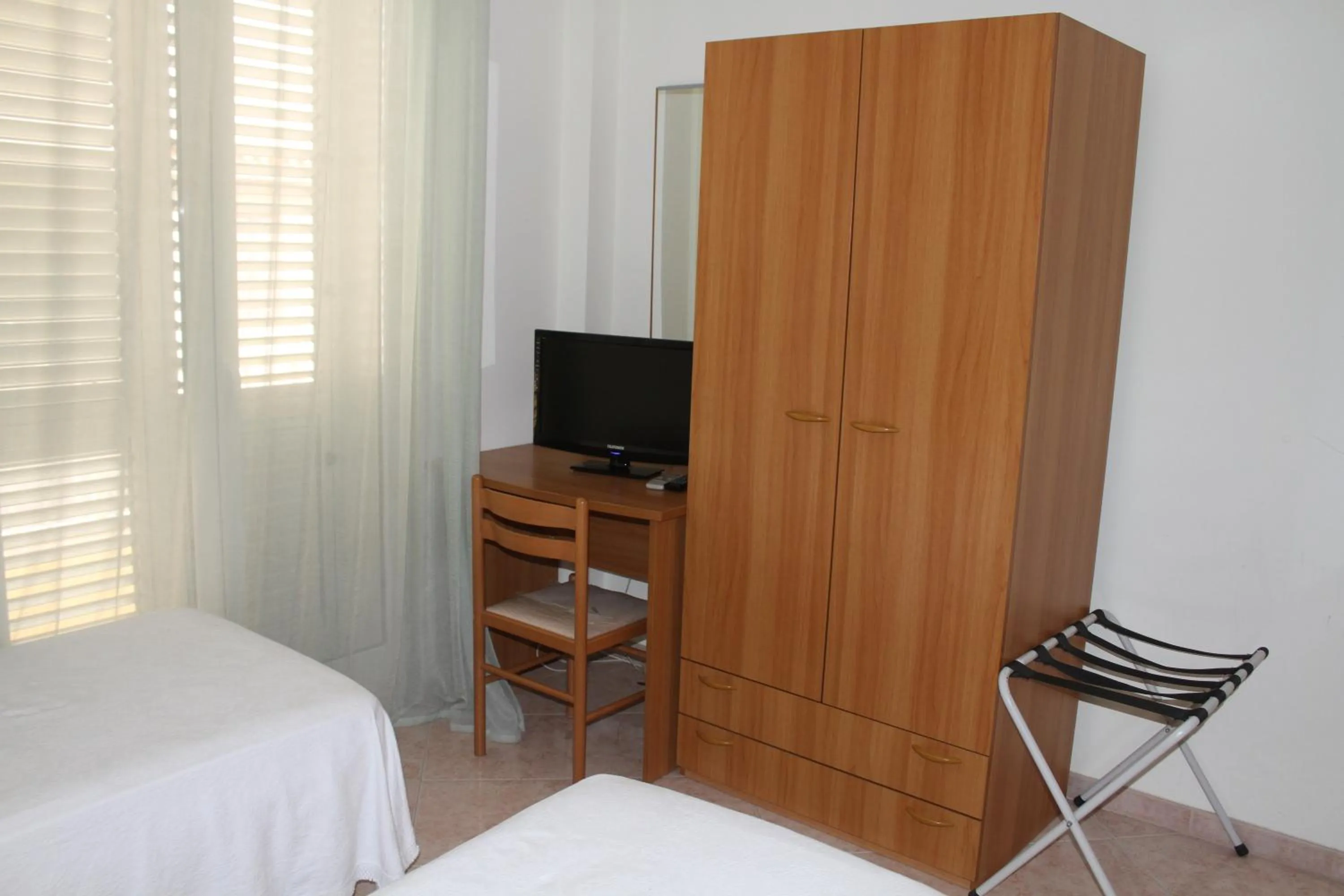 Bedroom, Bed in Garden House