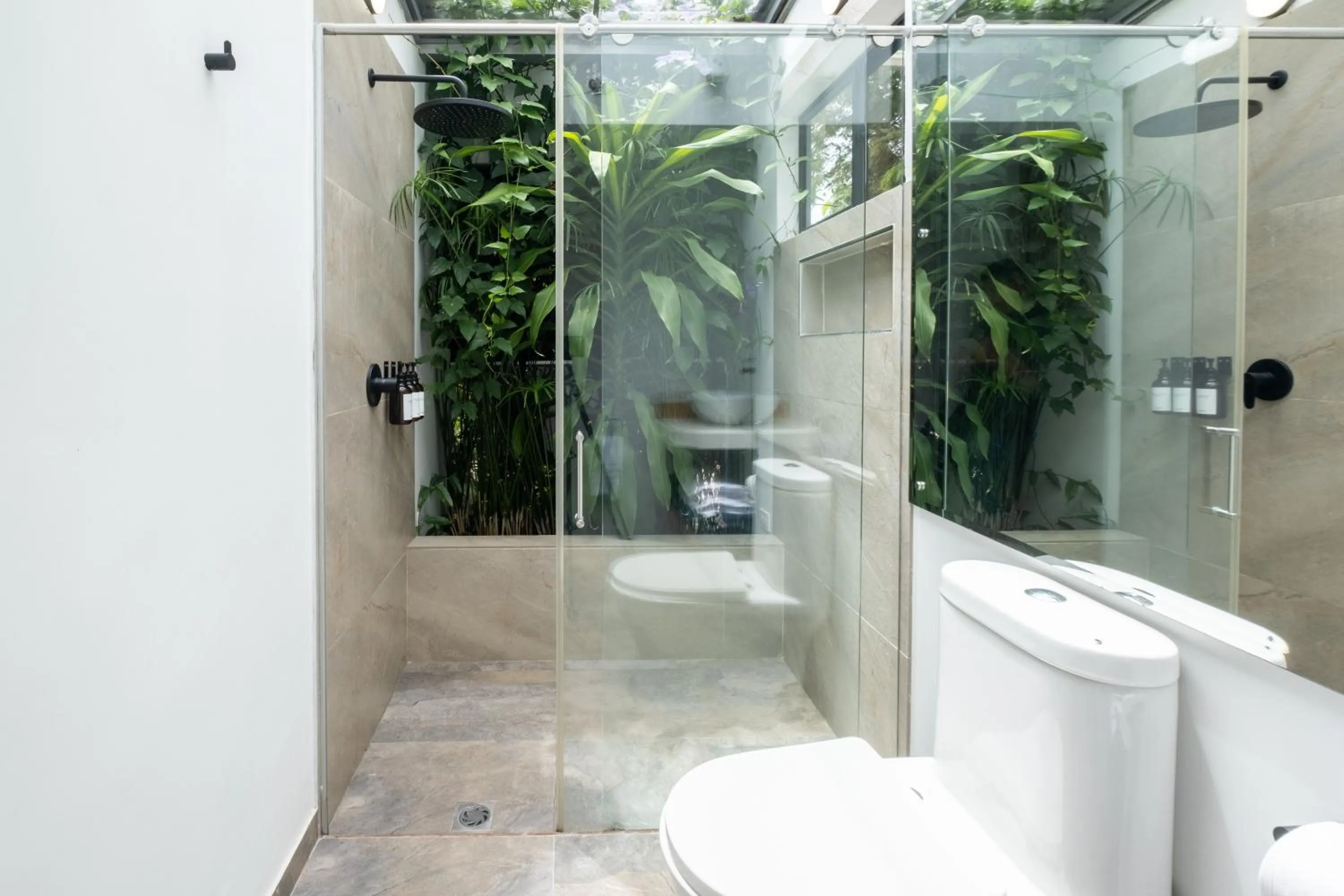 Shower in Hotel Chalet El Castillo by Majuva