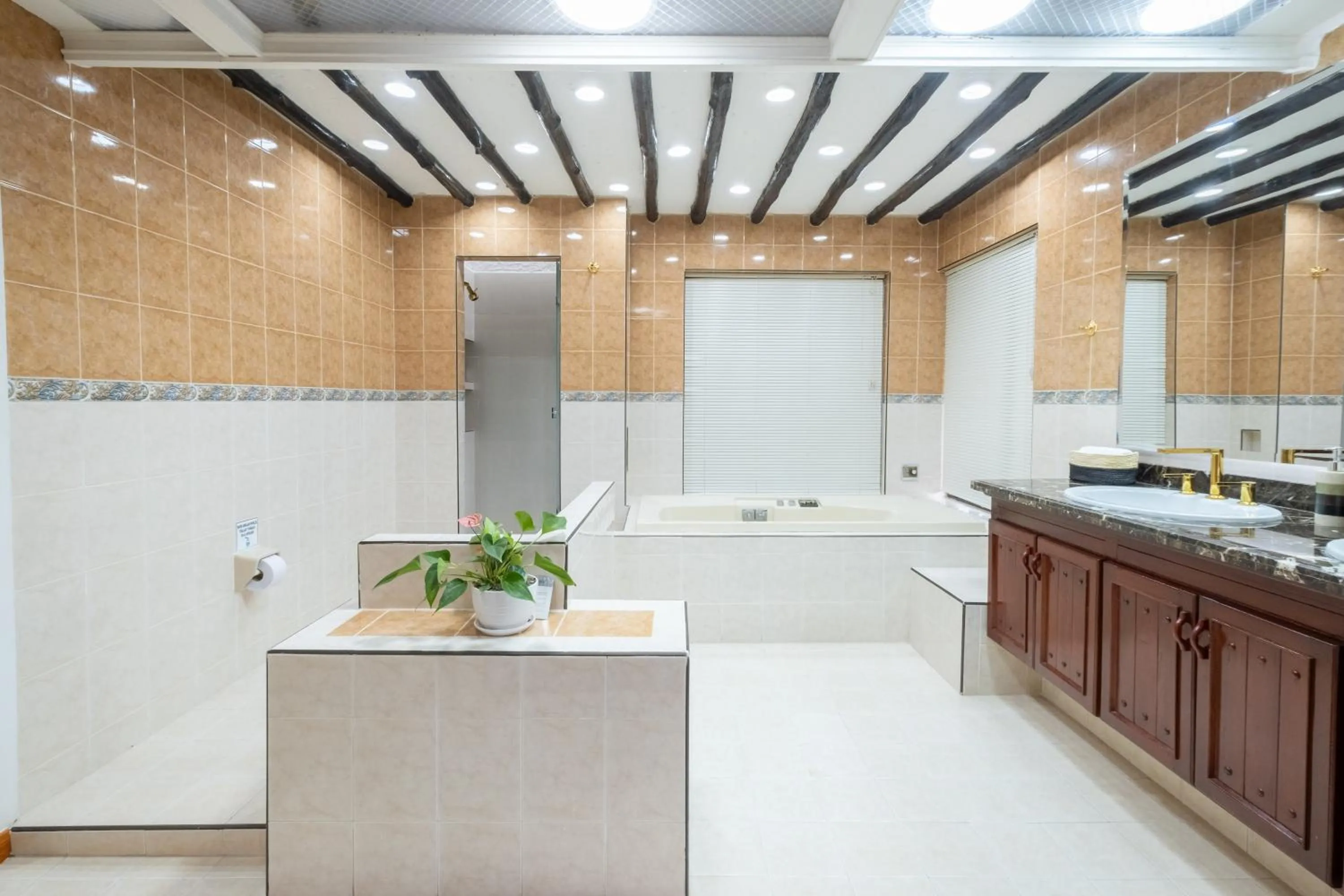 Hotel Chalet El Castillo by Majuva