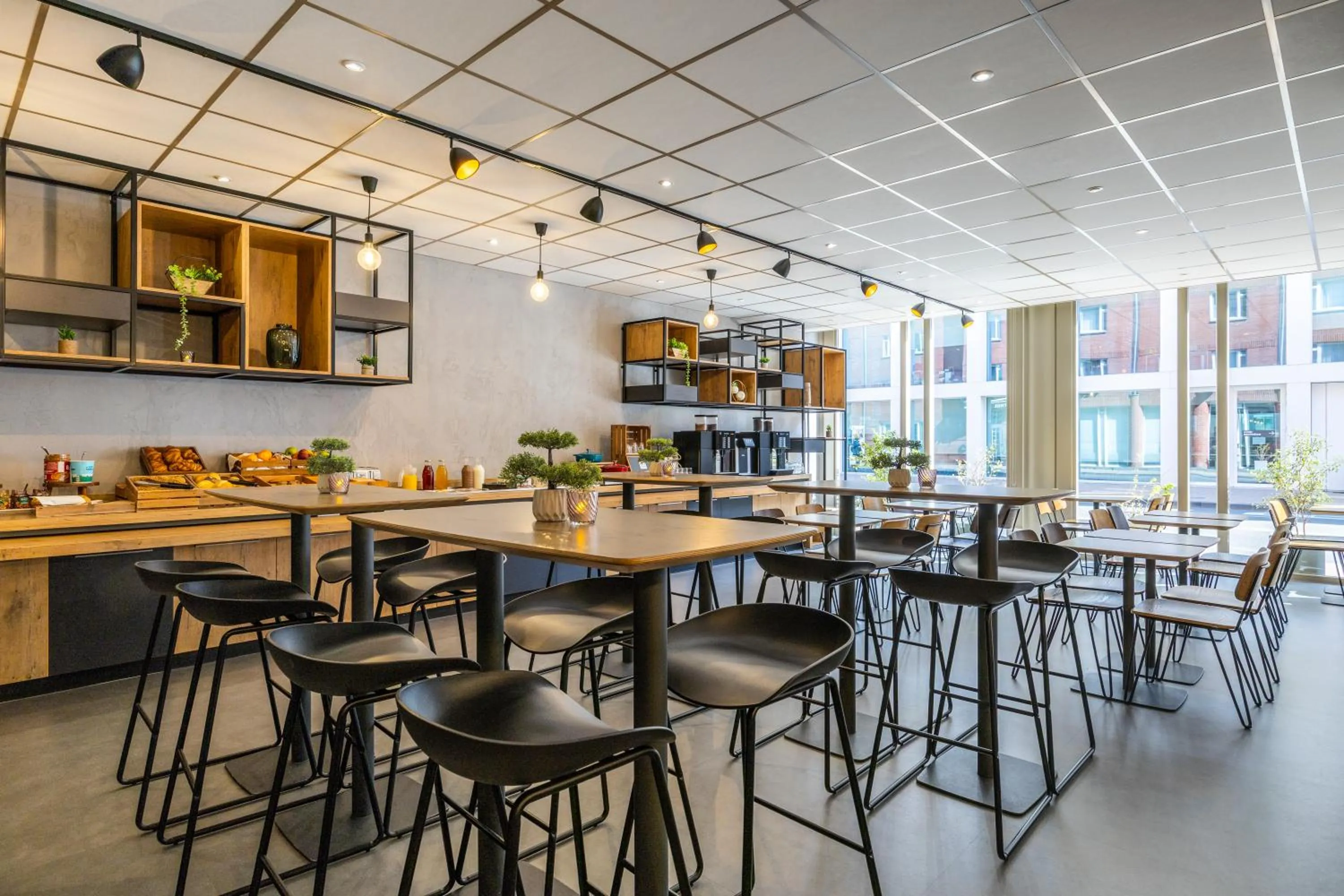 Breakfast in Ibis Namur Centre