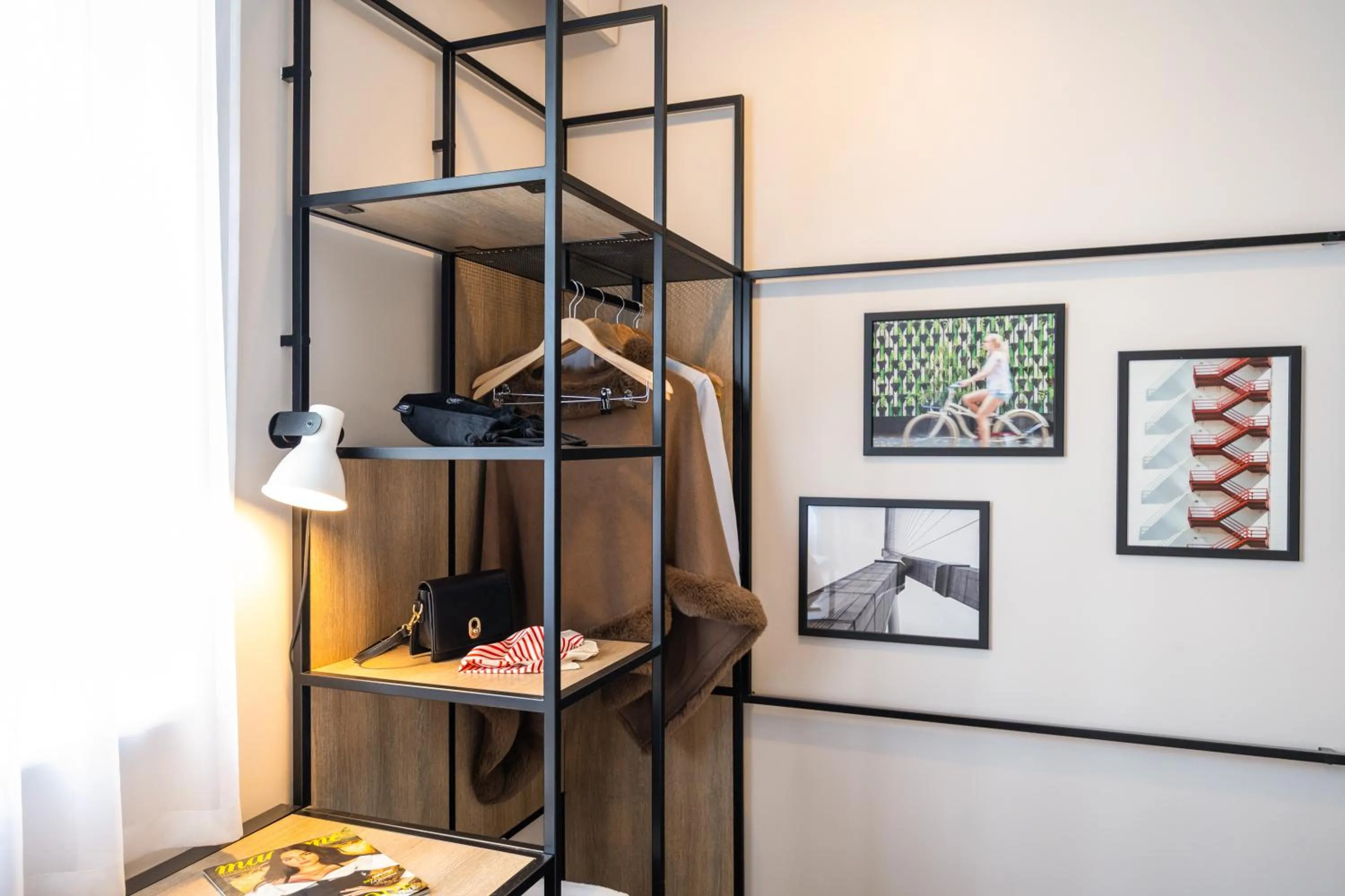 Bedroom in Ibis Namur Centre