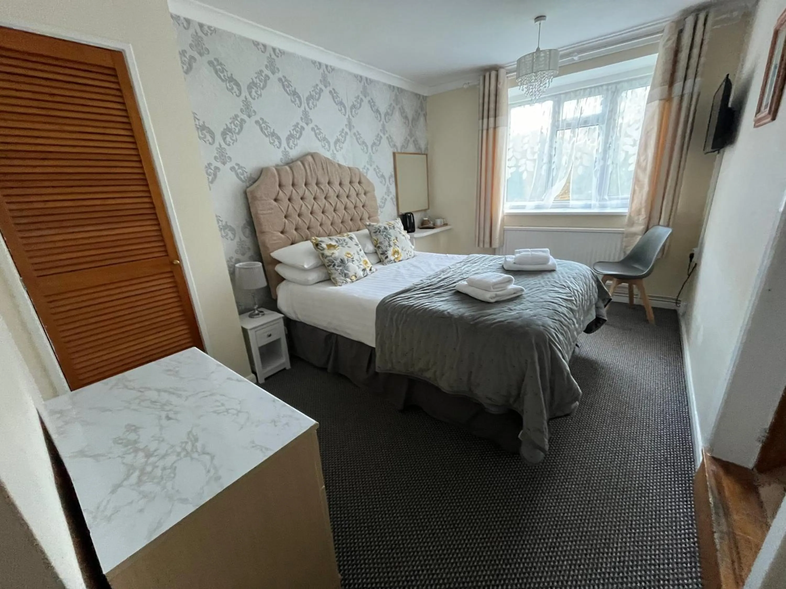 Bed in The Paddocks Hotel