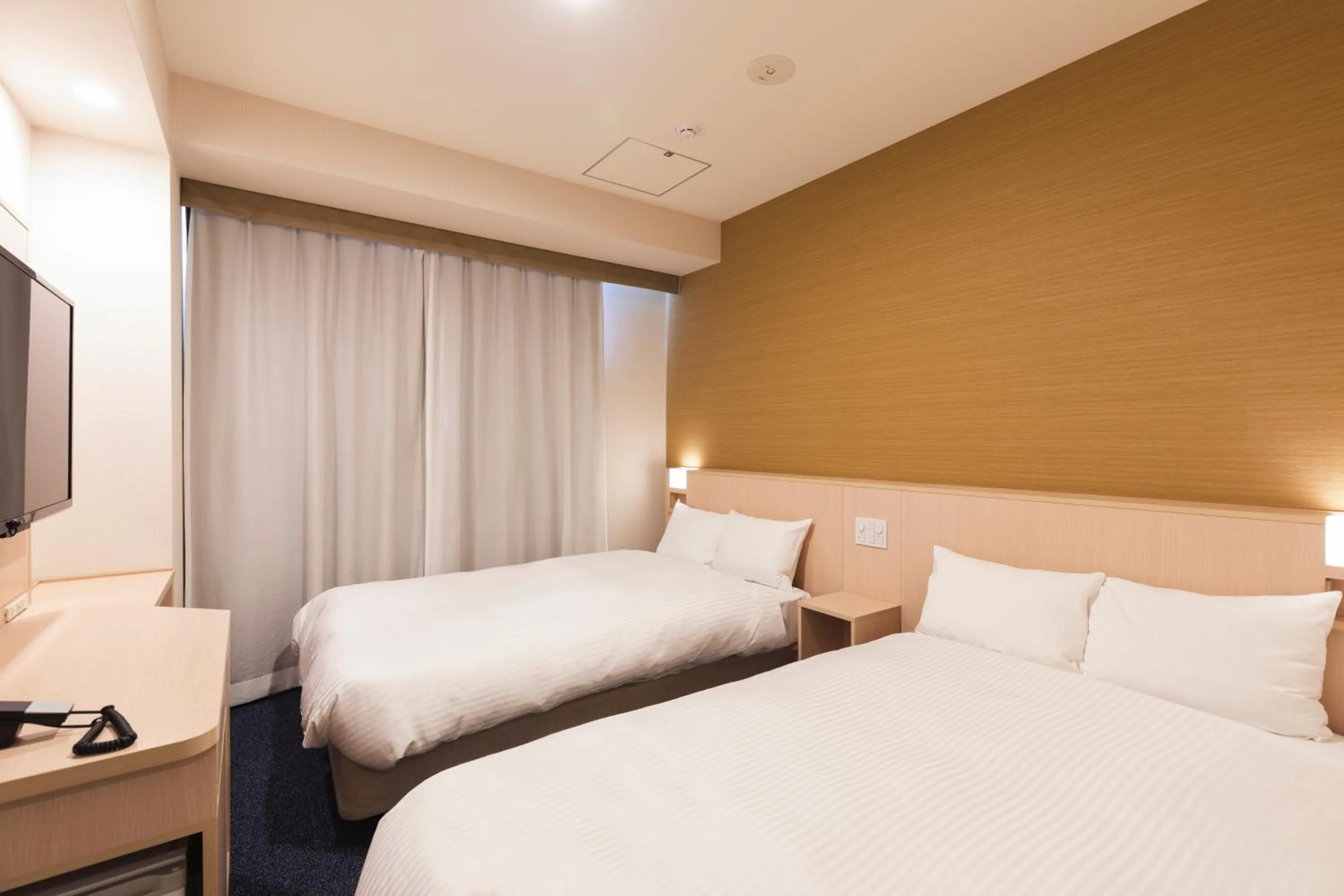 Twin Room - single occupancy - Non-Smoking in Sotetsu Fresa Inn Kyoto-Shijokarasuma