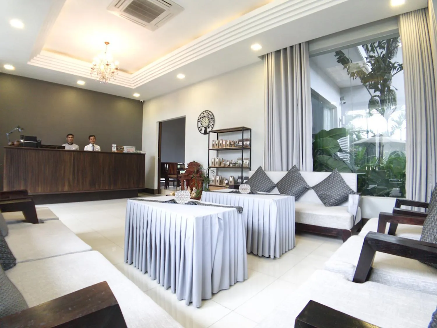 Lobby or reception in Hotel Five.S