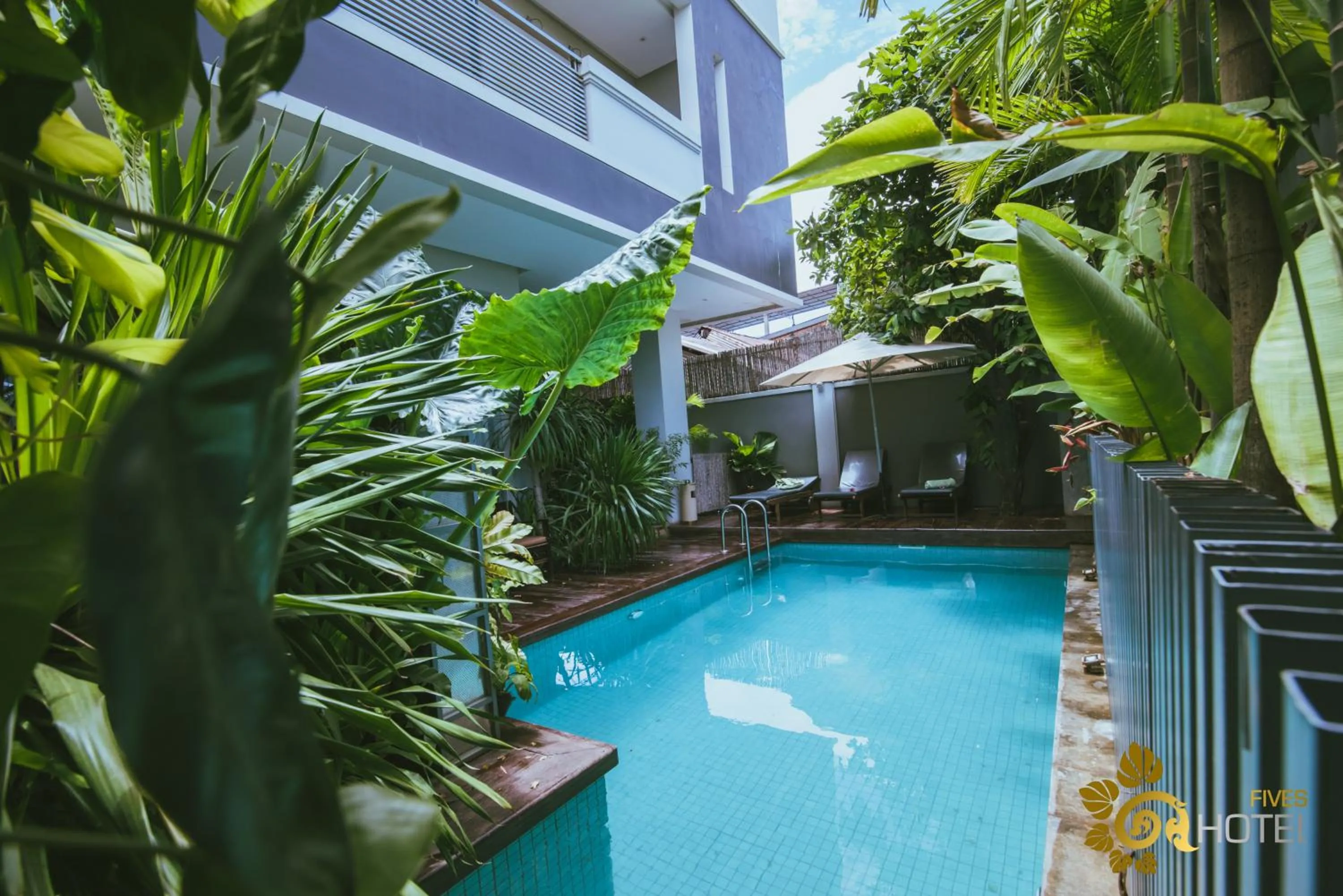 Pool view in Hotel Five.S