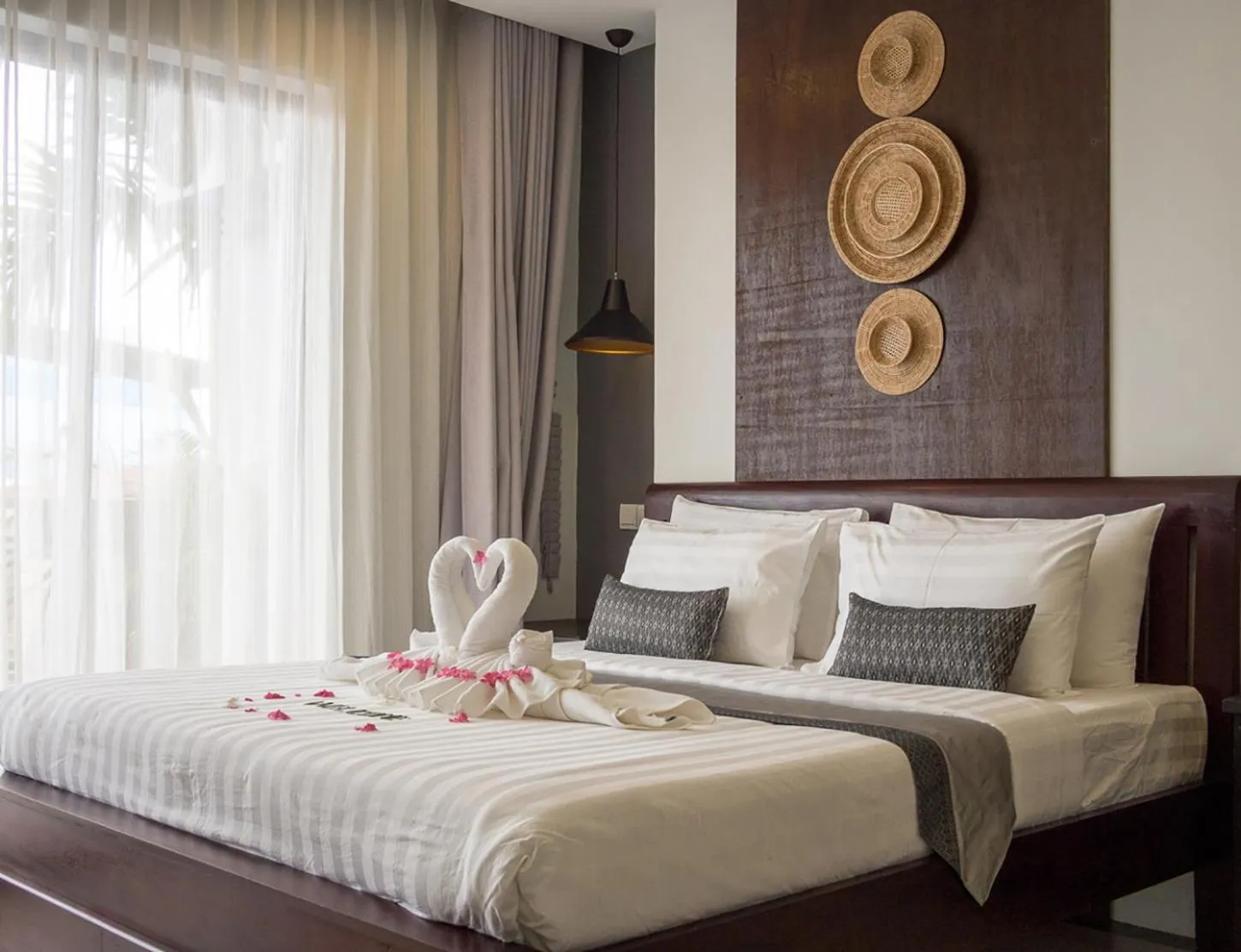 Bedroom, Bed in Hotel Five.S