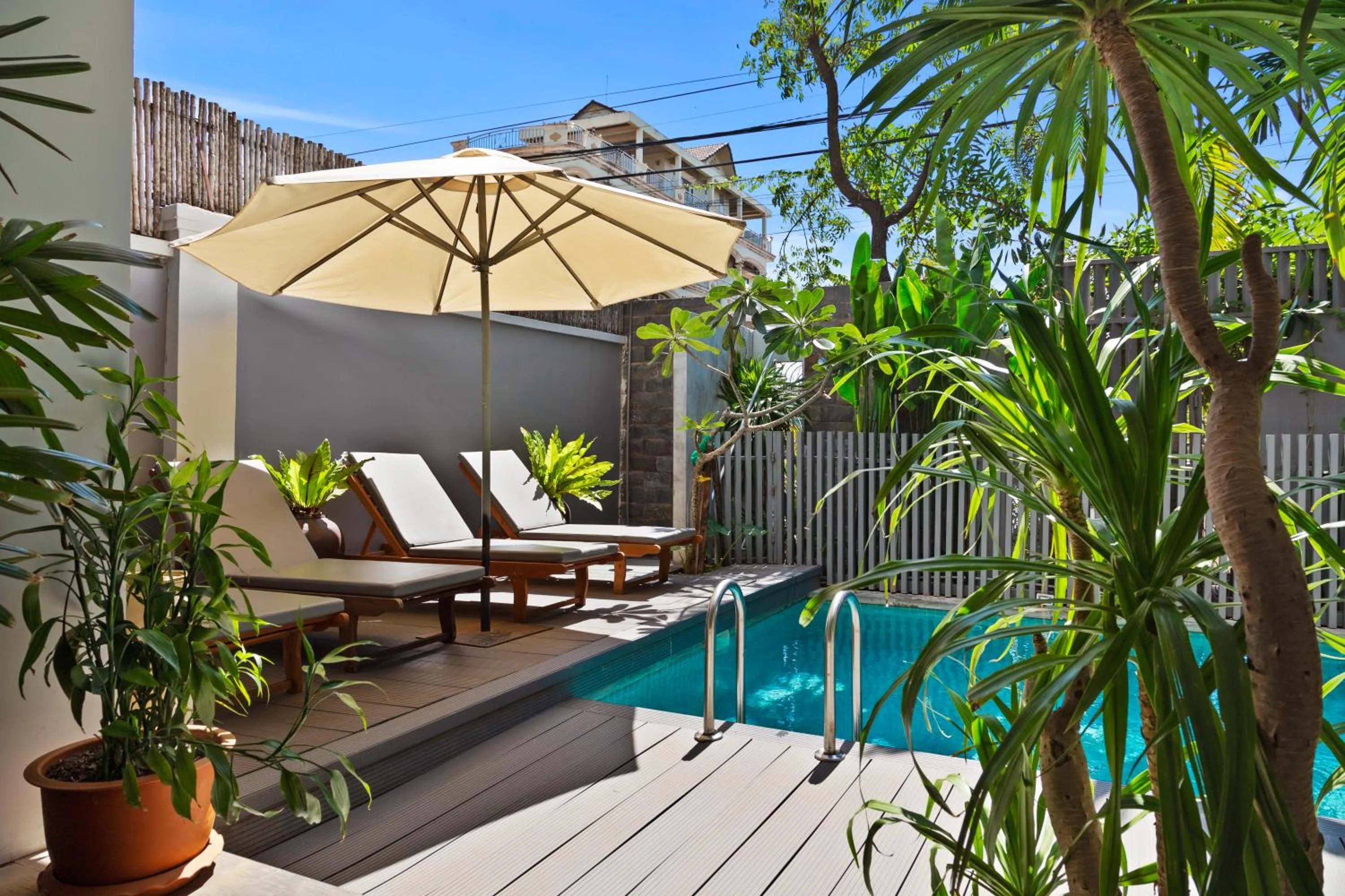 Swimming pool in Hotel Five.S