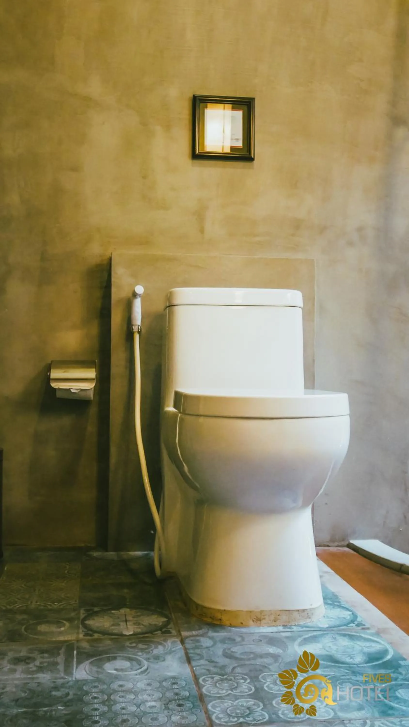 Toilet in Hotel Five.S