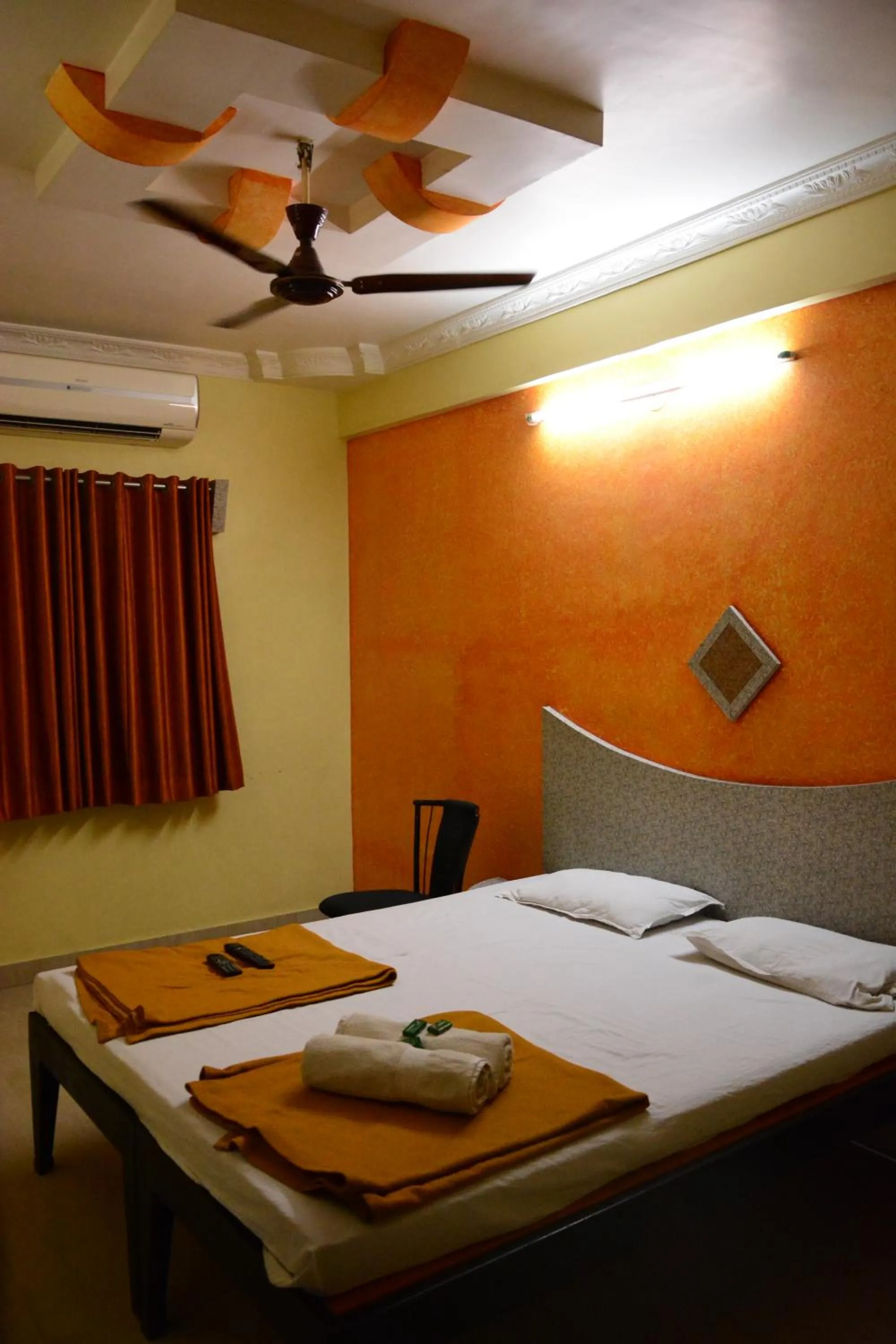 Bed in Hotel Sai Vishwa