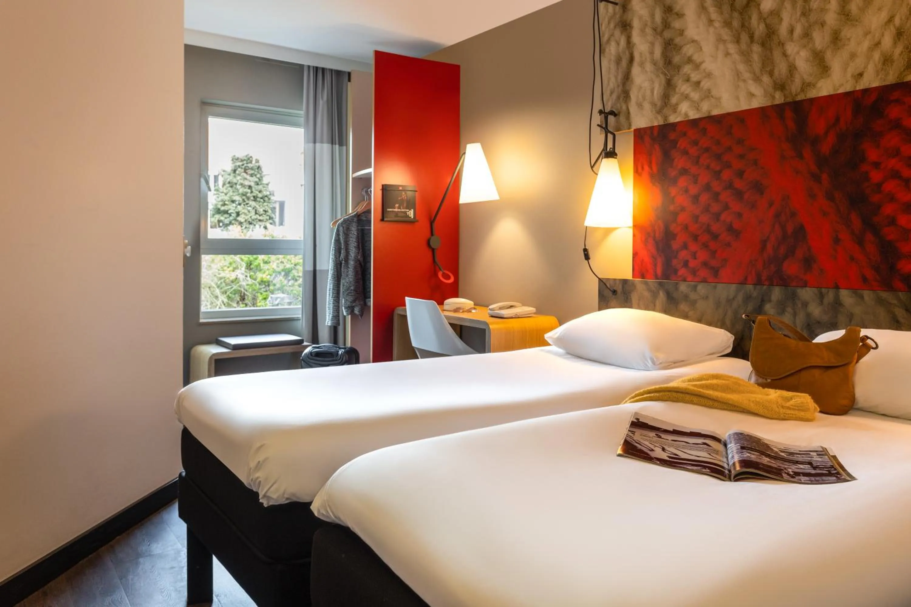 Bedroom, Bed in ibis Leuven Centrum